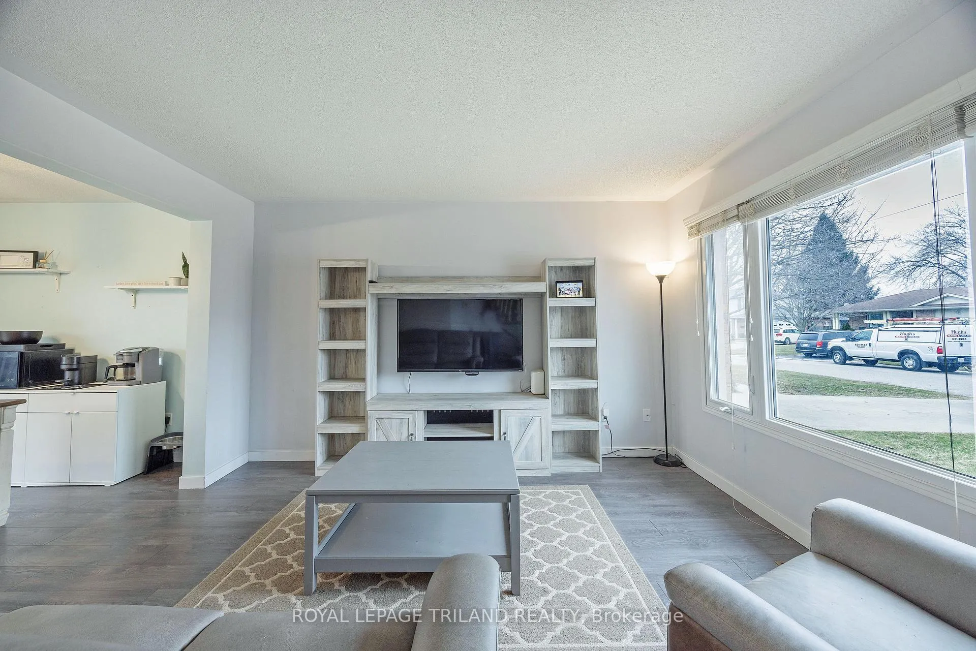 Photo 4 of 24 Farmington Drive, St. Thomas — HOMEH