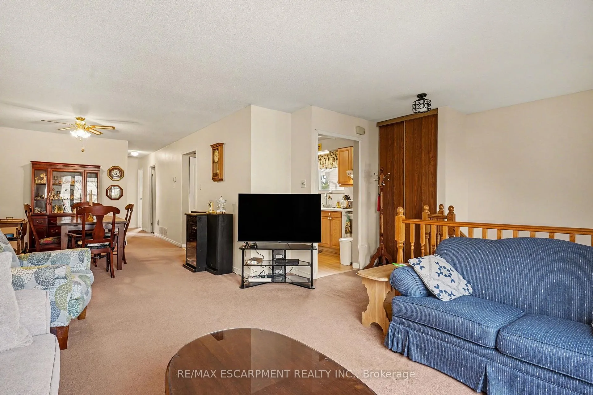 Photo 5 of 2381 Middlesmoor Crescent, Burlington, Brant Hills — HOMEH