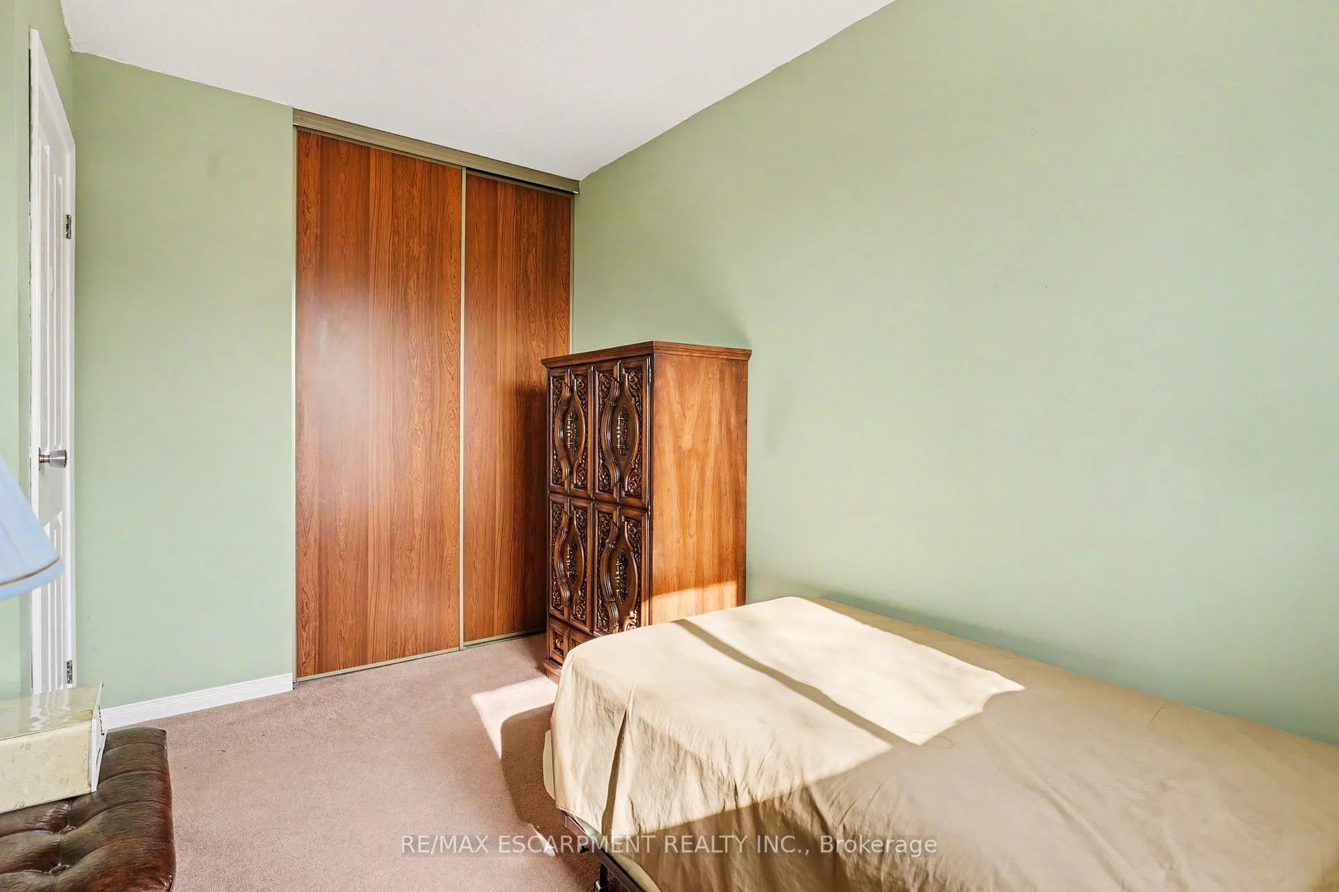 Photo 15 of 2381 Middlesmoor Crescent, Burlington, Brant Hills — HOMEH