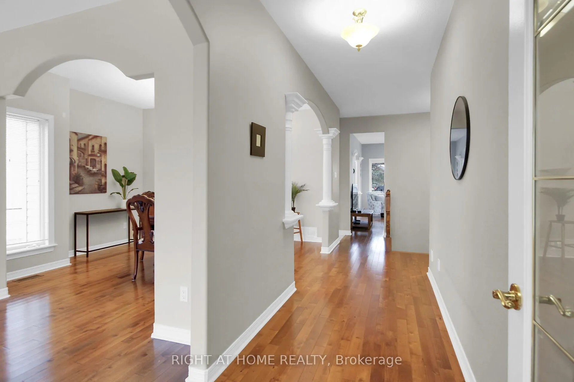 Photo 10 of 19 Cinnabar Way, Ottawa, Stittsville (Central) — HOMEH