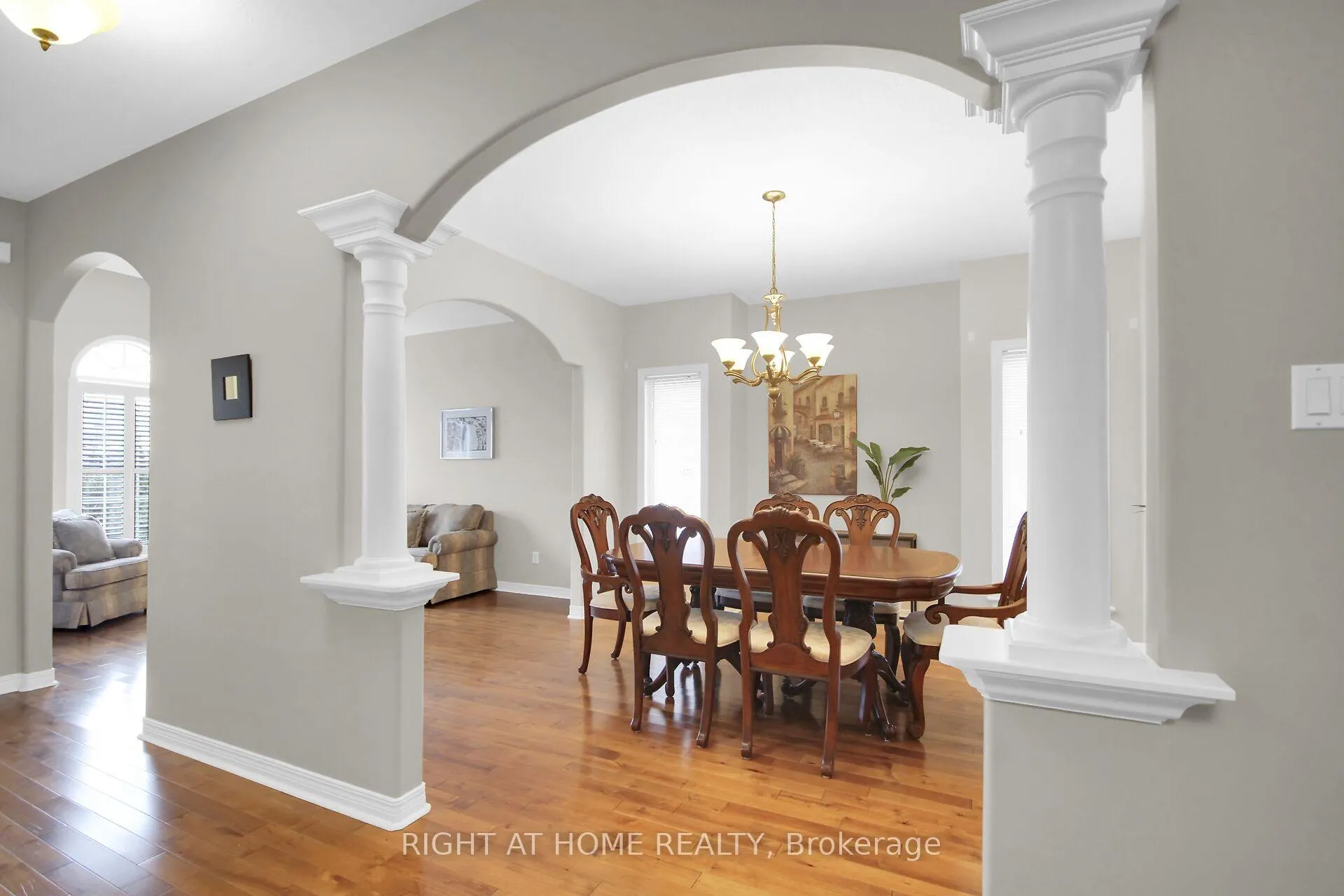Photo 12 of 19 Cinnabar Way, Ottawa, Stittsville (Central) — HOMEH