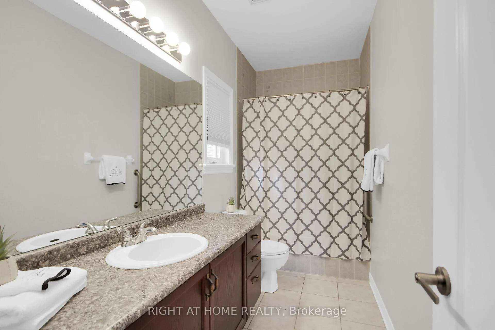Photo 31 of 19 Cinnabar Way, Ottawa, Stittsville (Central) — HOMEH