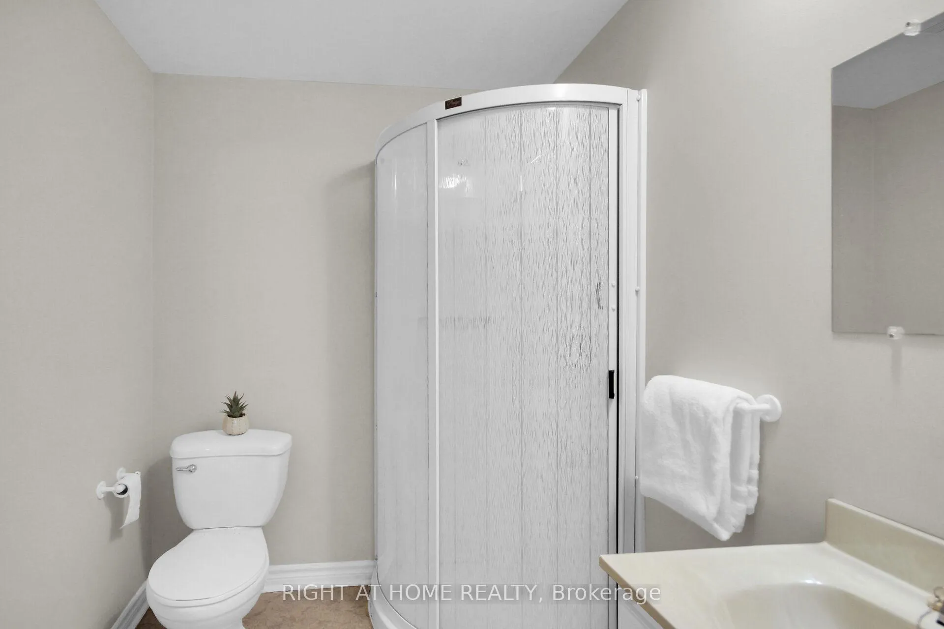 Photo 41 of 19 Cinnabar Way, Ottawa, Stittsville (Central) — HOMEH