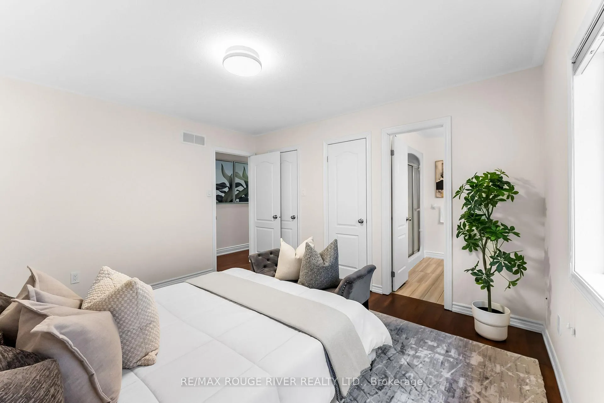 Photo 14 of 16 Aylesworth Avenue, Clarington, Courtice — HOMEH
