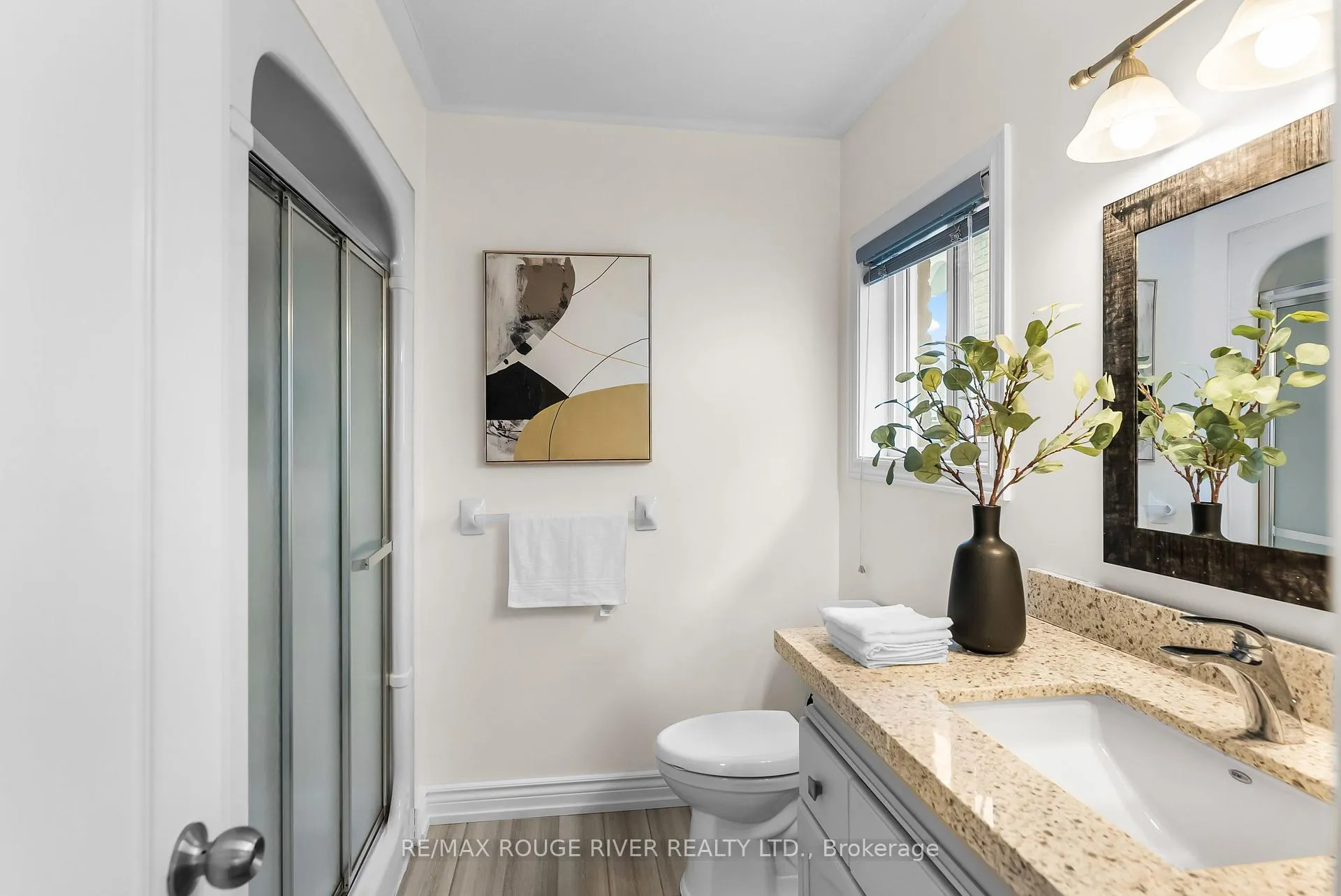 Photo 15 of 16 Aylesworth Avenue, Clarington, Courtice — HOMEH
