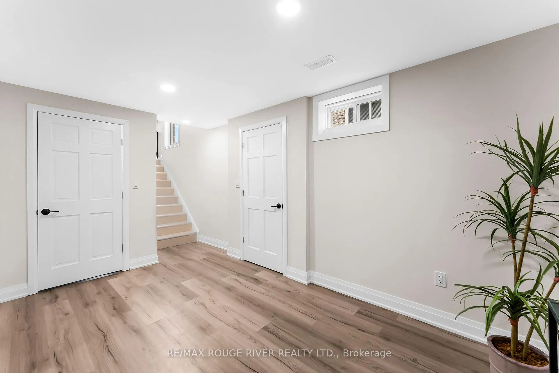 Photo 20 of 16 Aylesworth Avenue, Clarington, Courtice — HOMEH