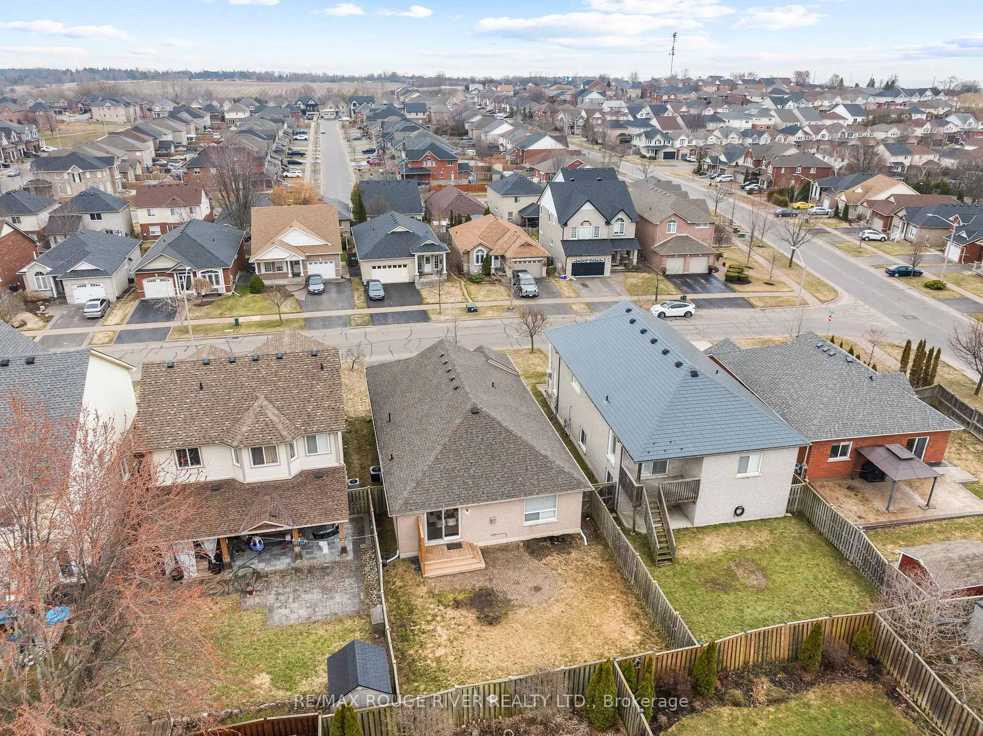 Photo 35 of 16 Aylesworth Avenue, Clarington, Courtice — HOMEH