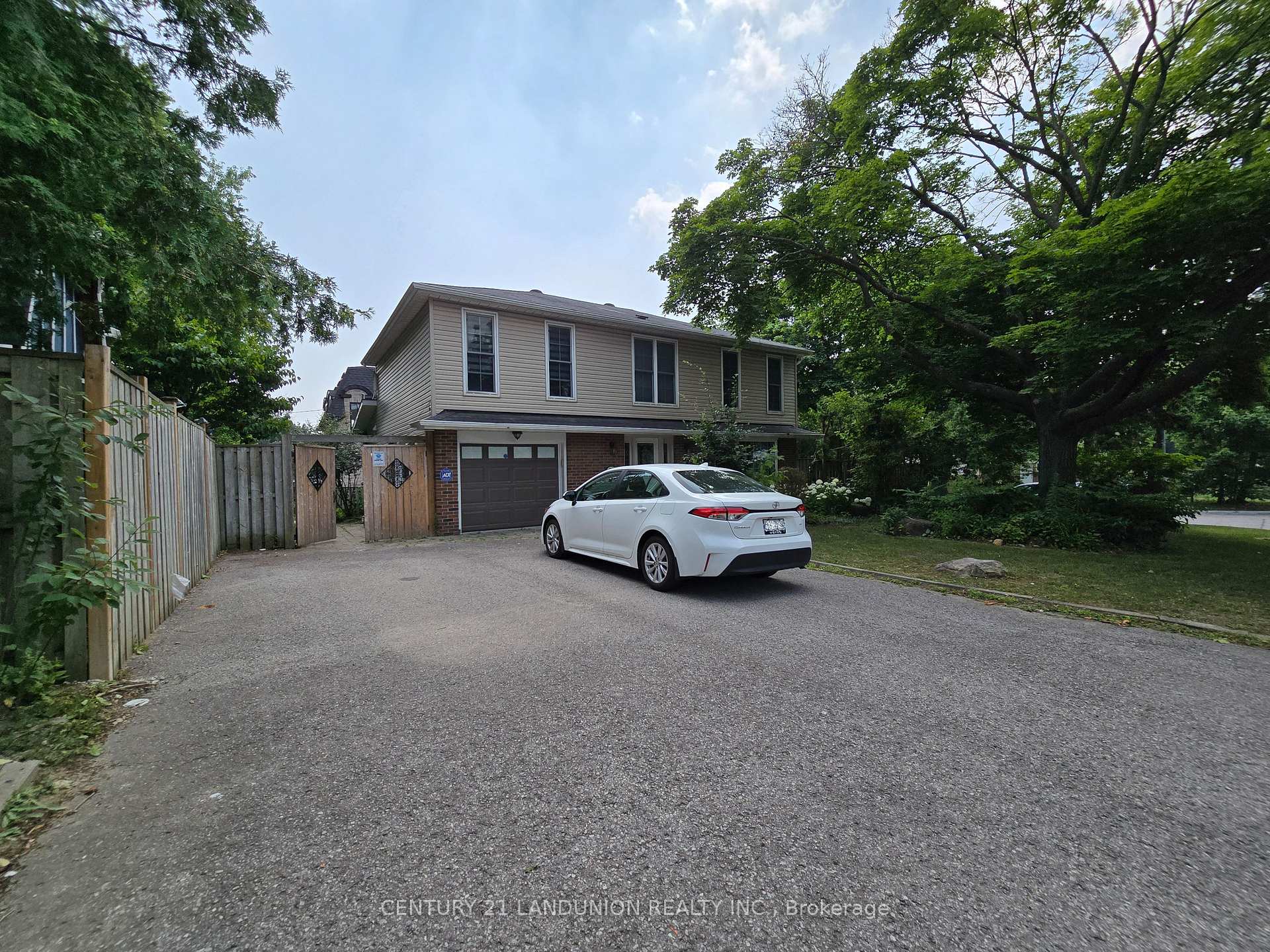 Photo 1 of Unit Bsmt, 78 Walkerton Drive, Markham, Bullock — HOMEH