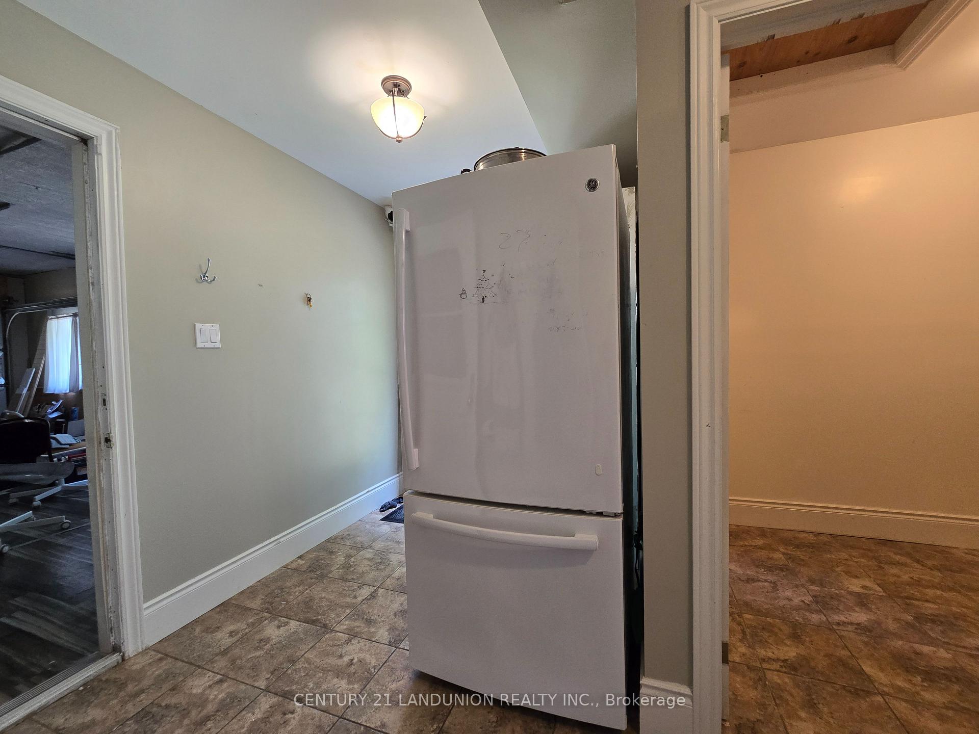 Photo 7 of Unit Bsmt, 78 Walkerton Drive, Markham, Bullock — HOMEH