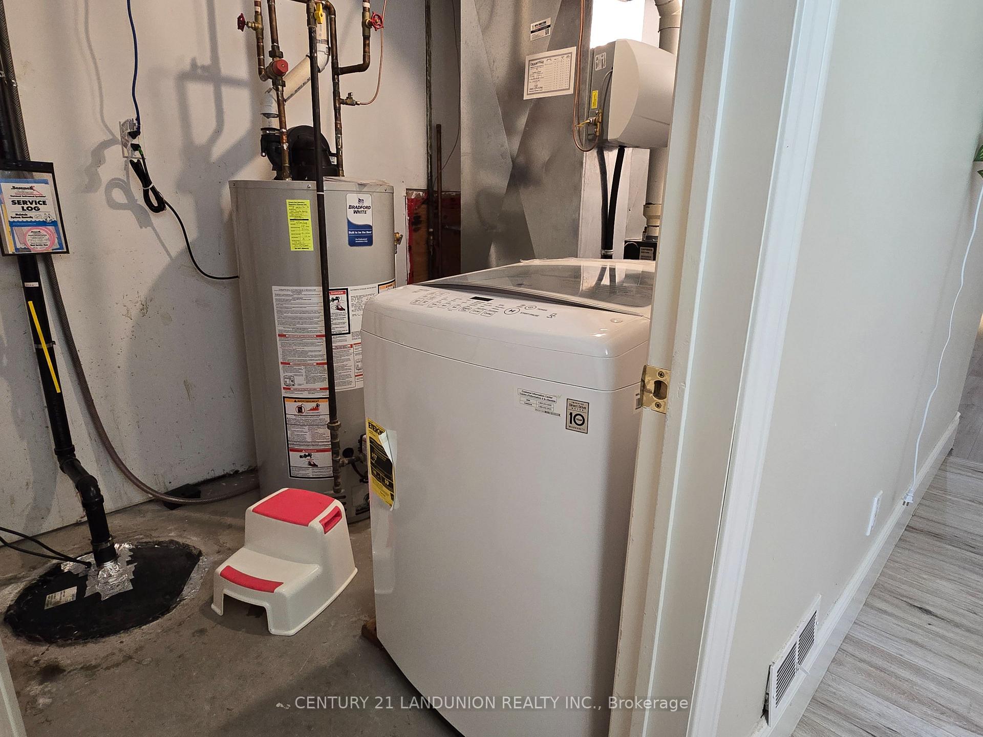 Photo 12 of Unit Bsmt, 78 Walkerton Drive, Markham, Bullock — HOMEH