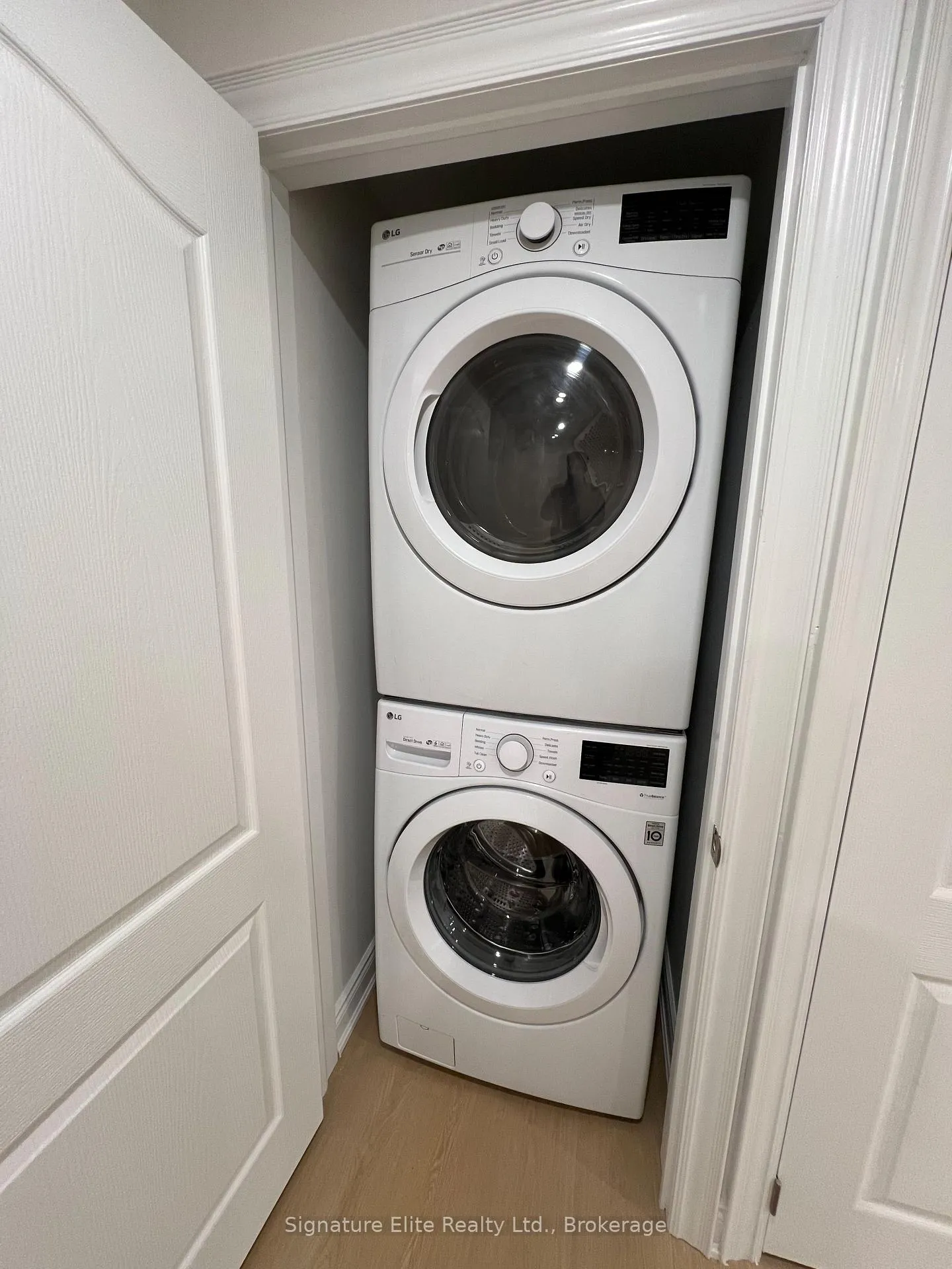 Photo 5 of Unit Bsmt, 48 Ray Richards Street, Clarington, Bowmanville — HOMEH