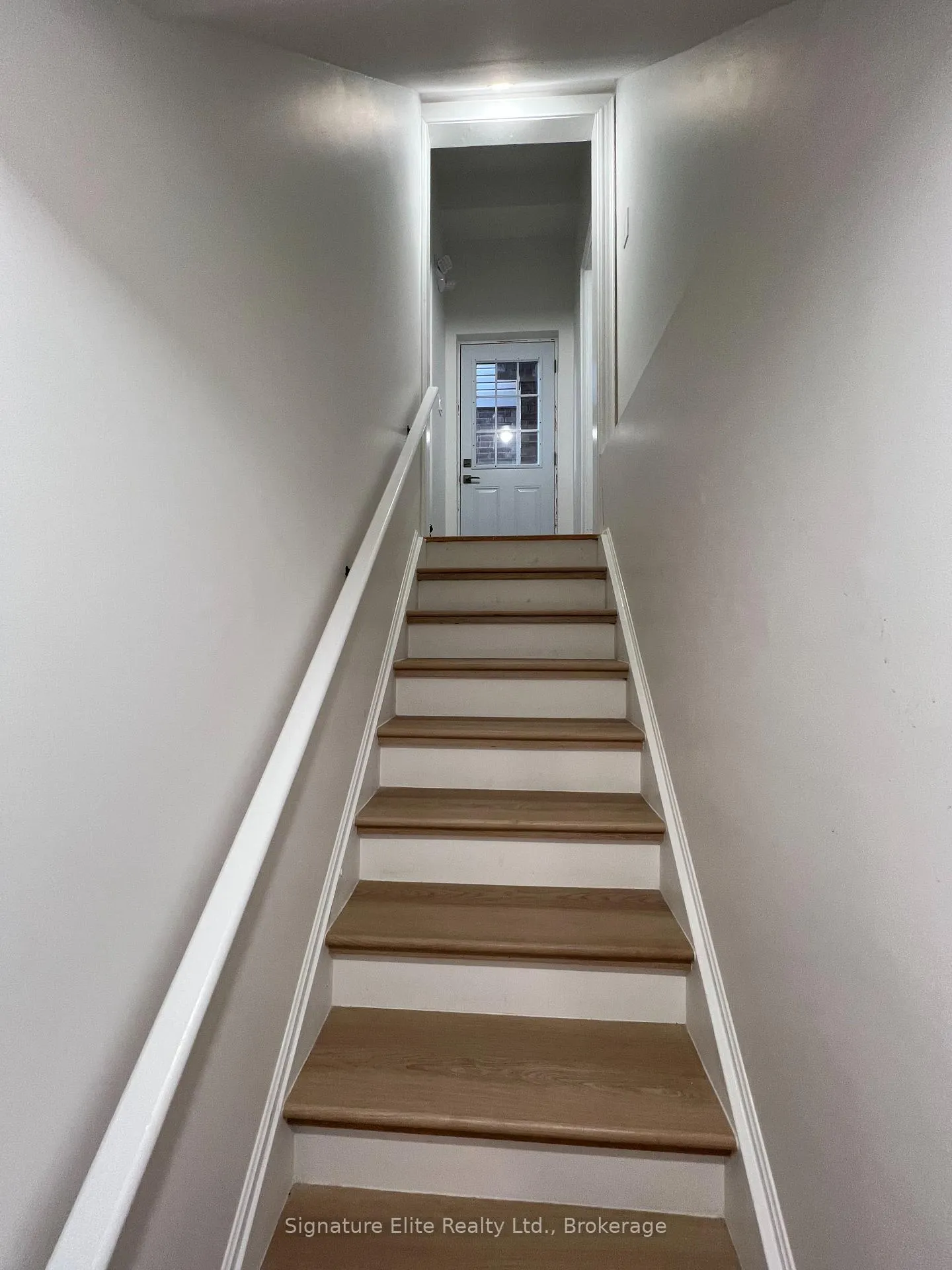 Photo 7 of Unit Bsmt, 48 Ray Richards Street, Clarington, Bowmanville — HOMEH