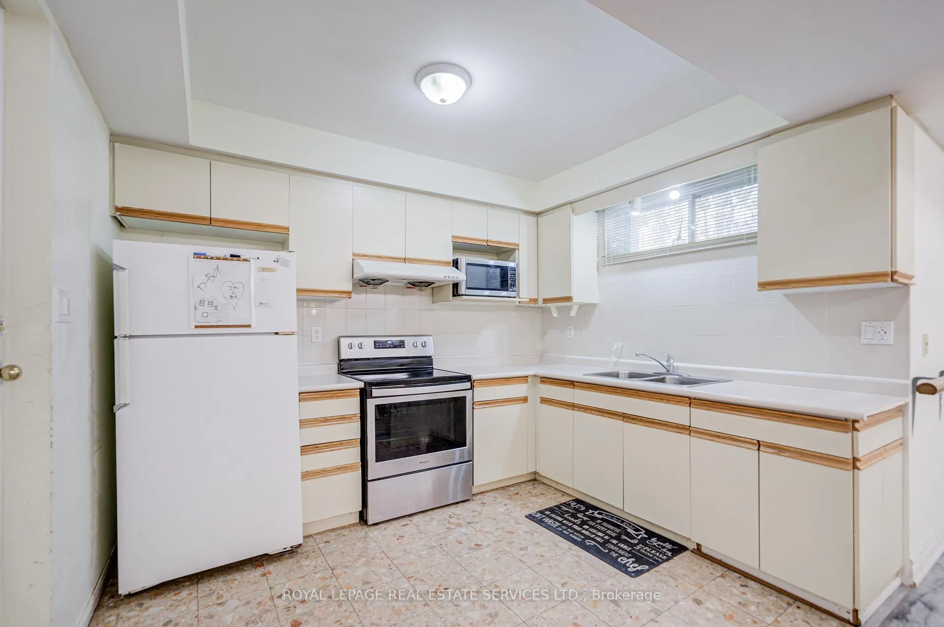 Photo 3 of Unit Lower, 117 Clark Avenue, Markham, Thornhill — HOMEH