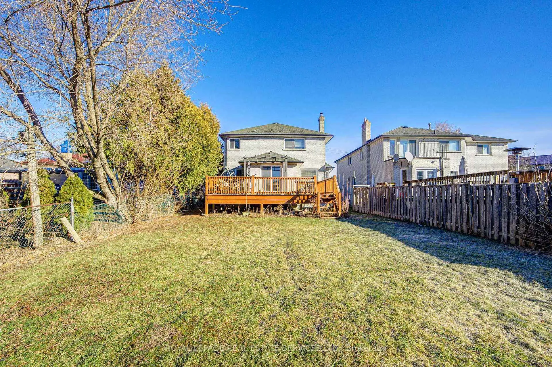 Photo 9 of Unit Lower, 117 Clark Avenue, Markham, Thornhill — HOMEH