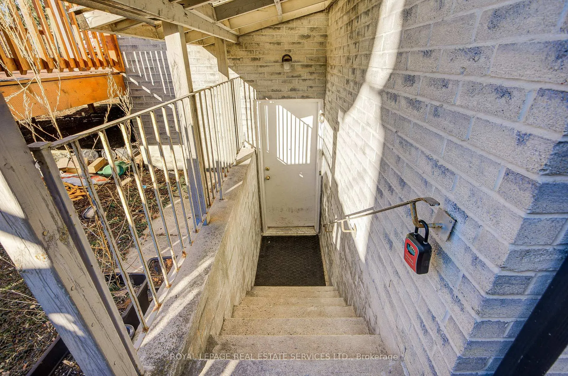Photo 10 of Unit Lower, 117 Clark Avenue, Markham, Thornhill — HOMEH