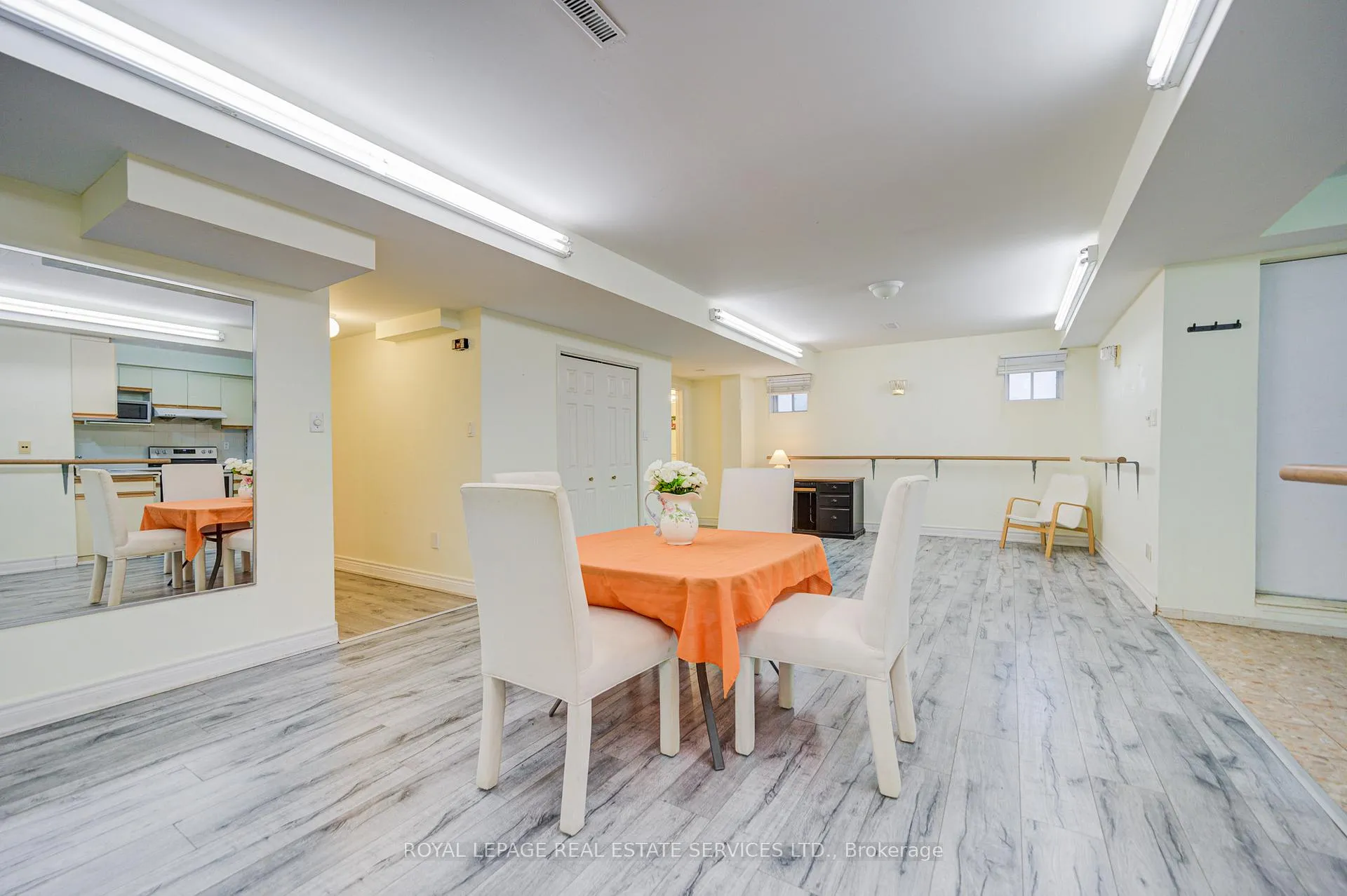 Photo 11 of Unit Lower, 117 Clark Avenue, Markham, Thornhill — HOMEH