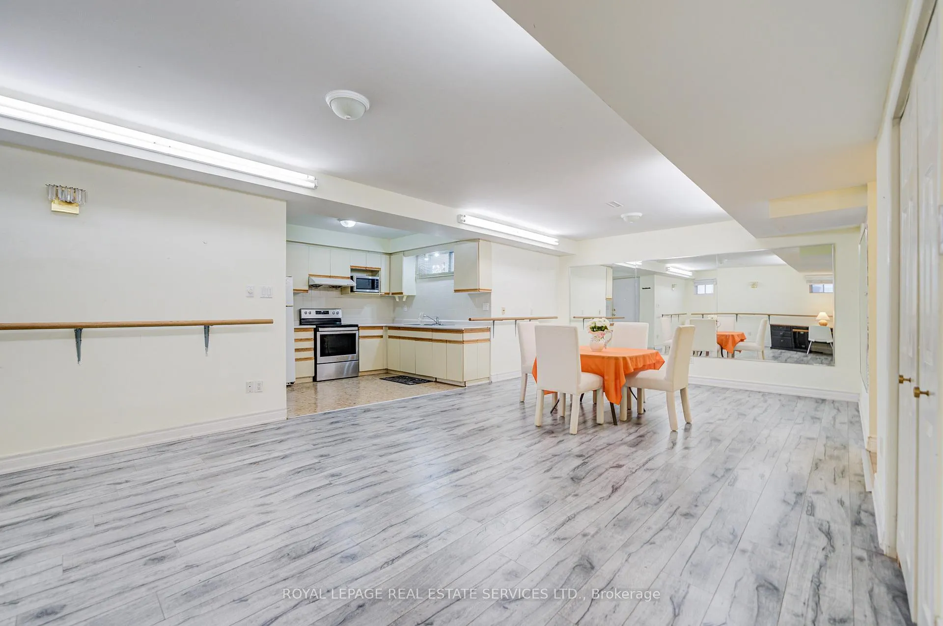 Photo 17 of Unit Lower, 117 Clark Avenue, Markham, Thornhill — HOMEH