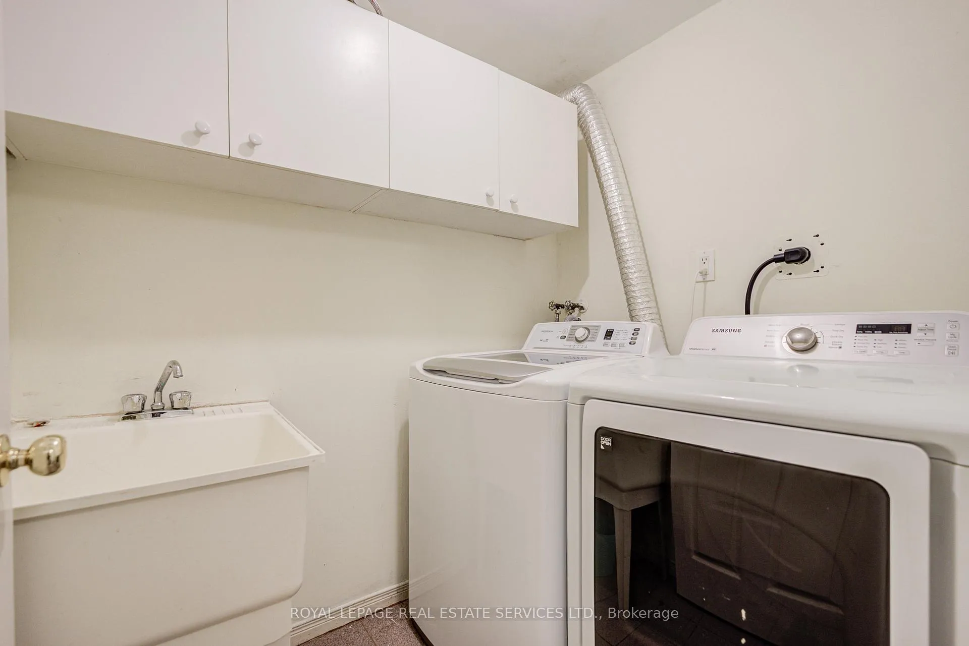 Photo 21 of Unit Lower, 117 Clark Avenue, Markham, Thornhill — HOMEH