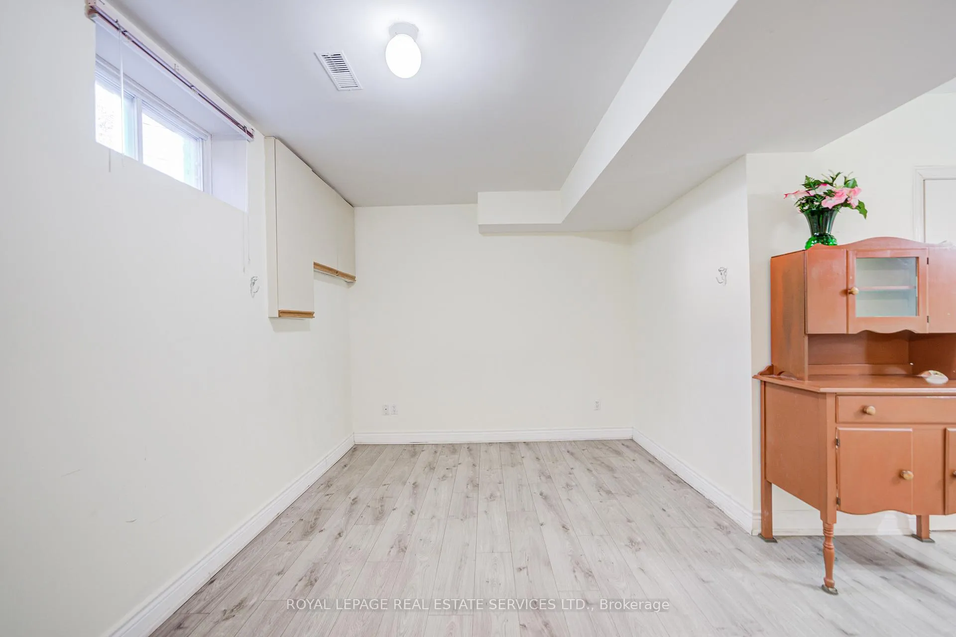 Photo 26 of Unit Lower, 117 Clark Avenue, Markham, Thornhill — HOMEH