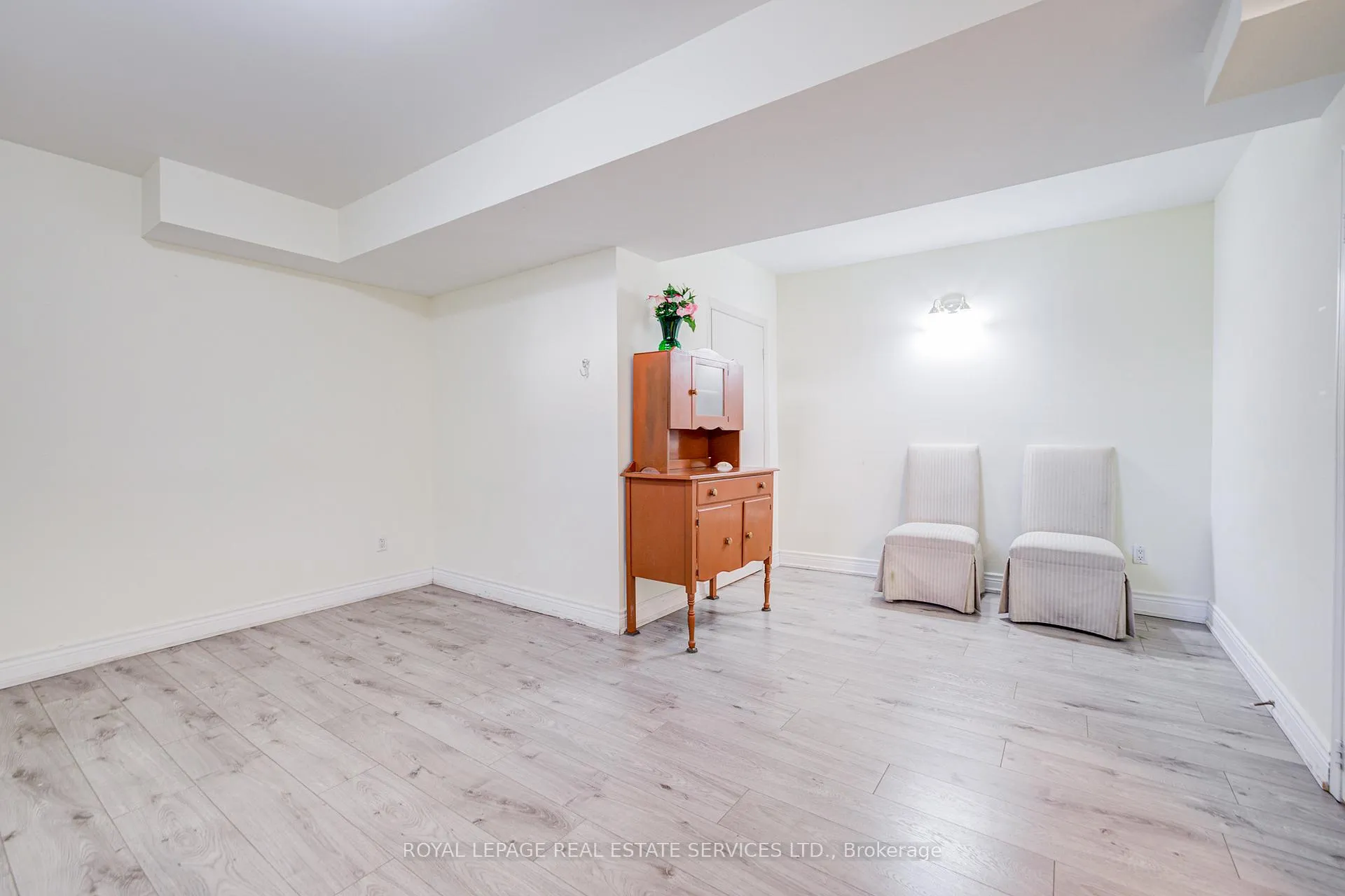Photo 27 of Unit Lower, 117 Clark Avenue, Markham, Thornhill — HOMEH