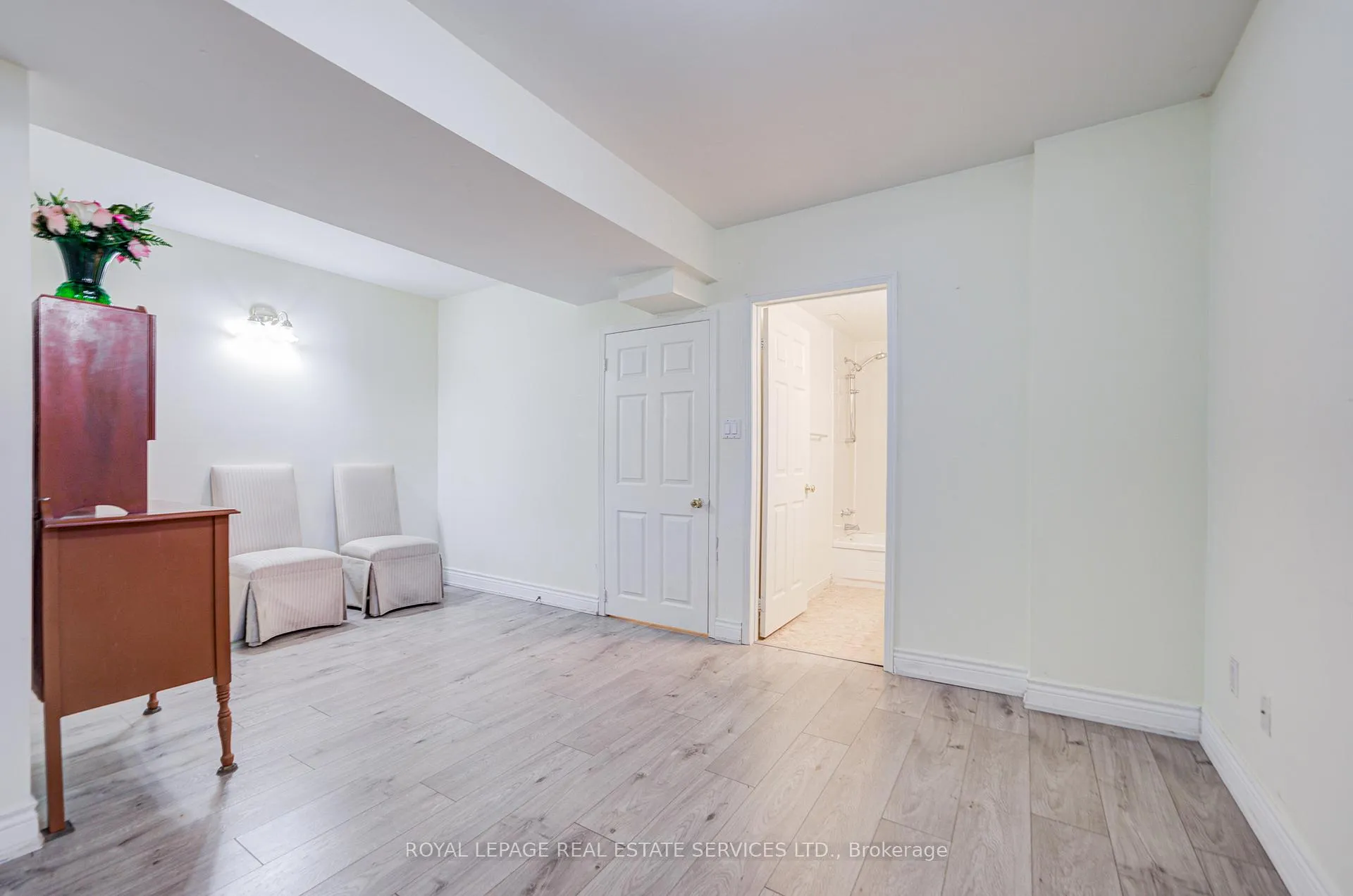 Photo 29 of Unit Lower, 117 Clark Avenue, Markham, Thornhill — HOMEH