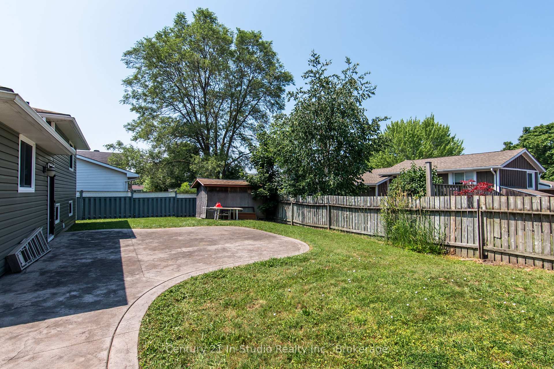 Photo 6 of 692 Johnston Crescent, Kincardine — HOMEH
