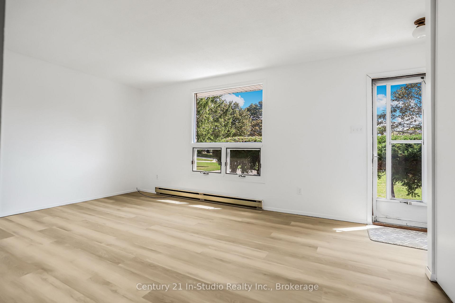 Photo 13 of 692 Johnston Crescent, Kincardine — HOMEH