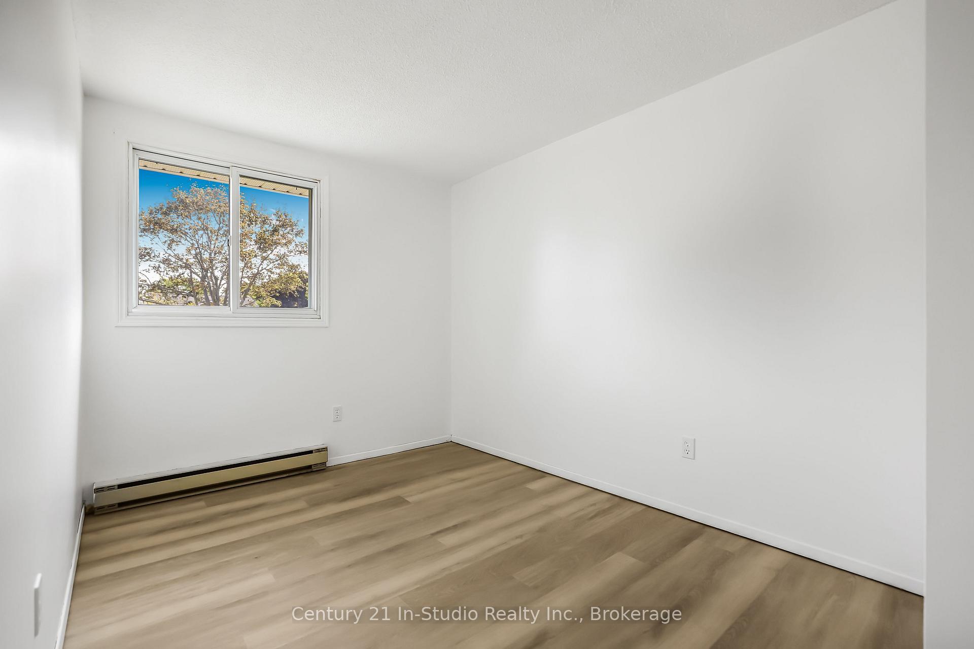 Photo 20 of 692 Johnston Crescent, Kincardine — HOMEH