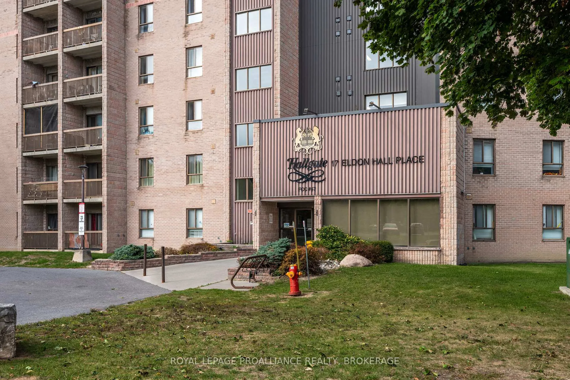 Photo 4 of Unit 510, 17 Eldon Hall Place, Kingston, Central City West — HOMEH