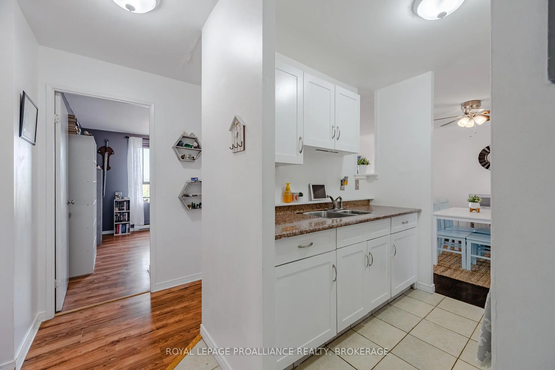 Photo 6 of Unit 510, 17 Eldon Hall Place, Kingston, Central City West — HOMEH