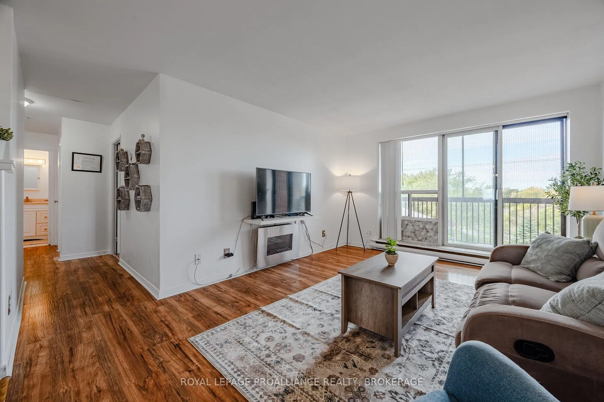 Photo 15 of Unit 510, 17 Eldon Hall Place, Kingston, Central City West — HOMEH