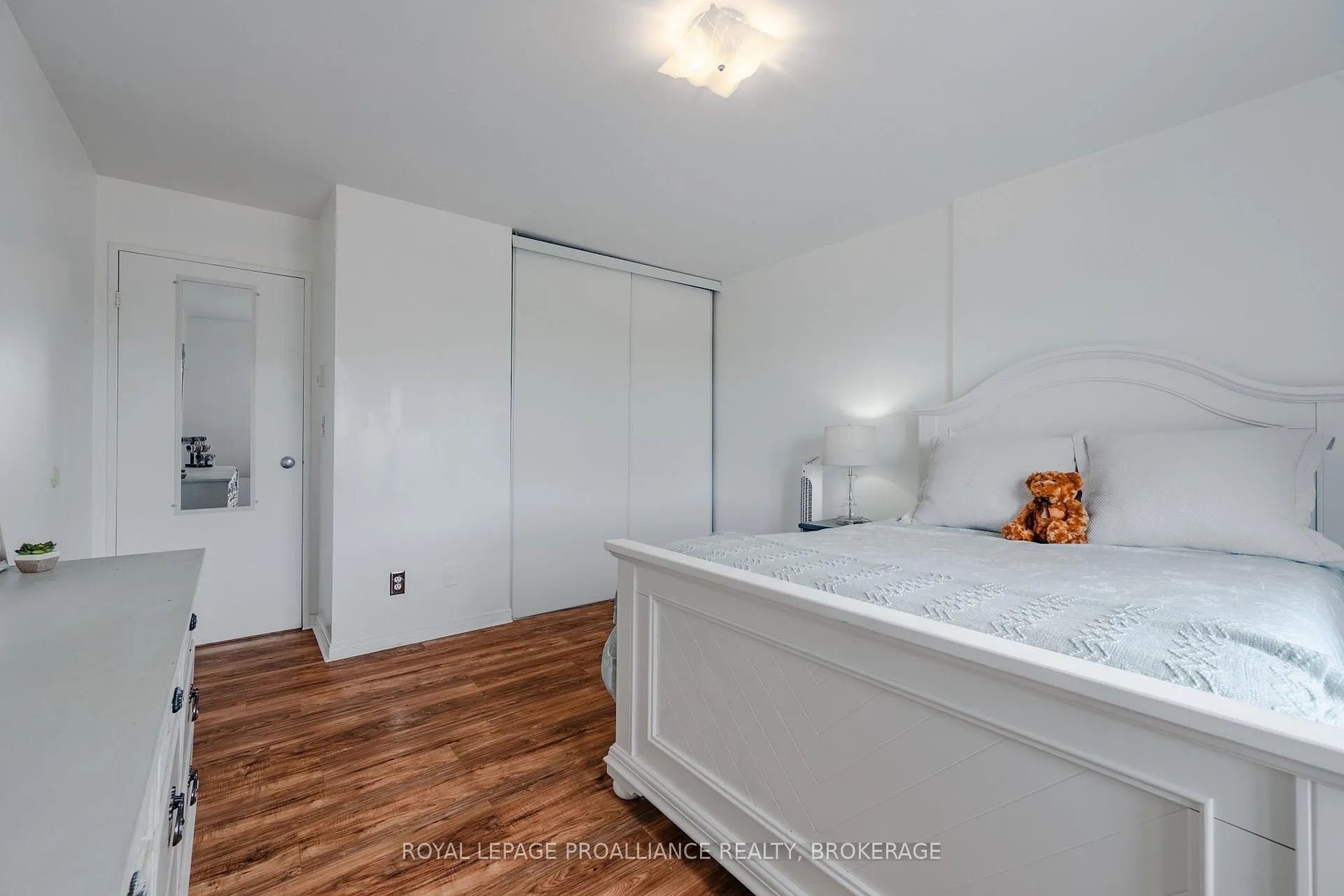 Photo 19 of Unit 510, 17 Eldon Hall Place, Kingston, Central City West — HOMEH
