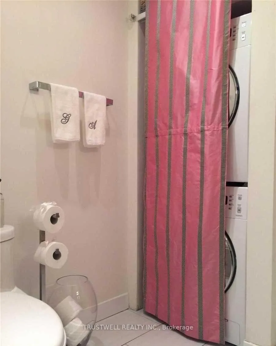 Photo 16 of Unit Main, 220 Rose Park Drive, Toronto, Rosedale-Moore Park — HOMEH