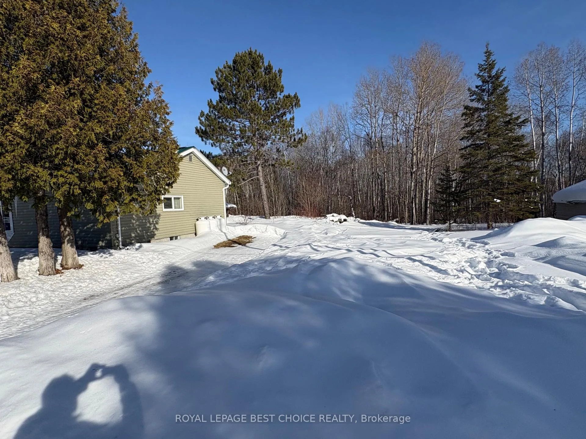 Photo 3 of 57 Hillview Street, Timiskaming, TIM - Outside - Rural — HOMEH