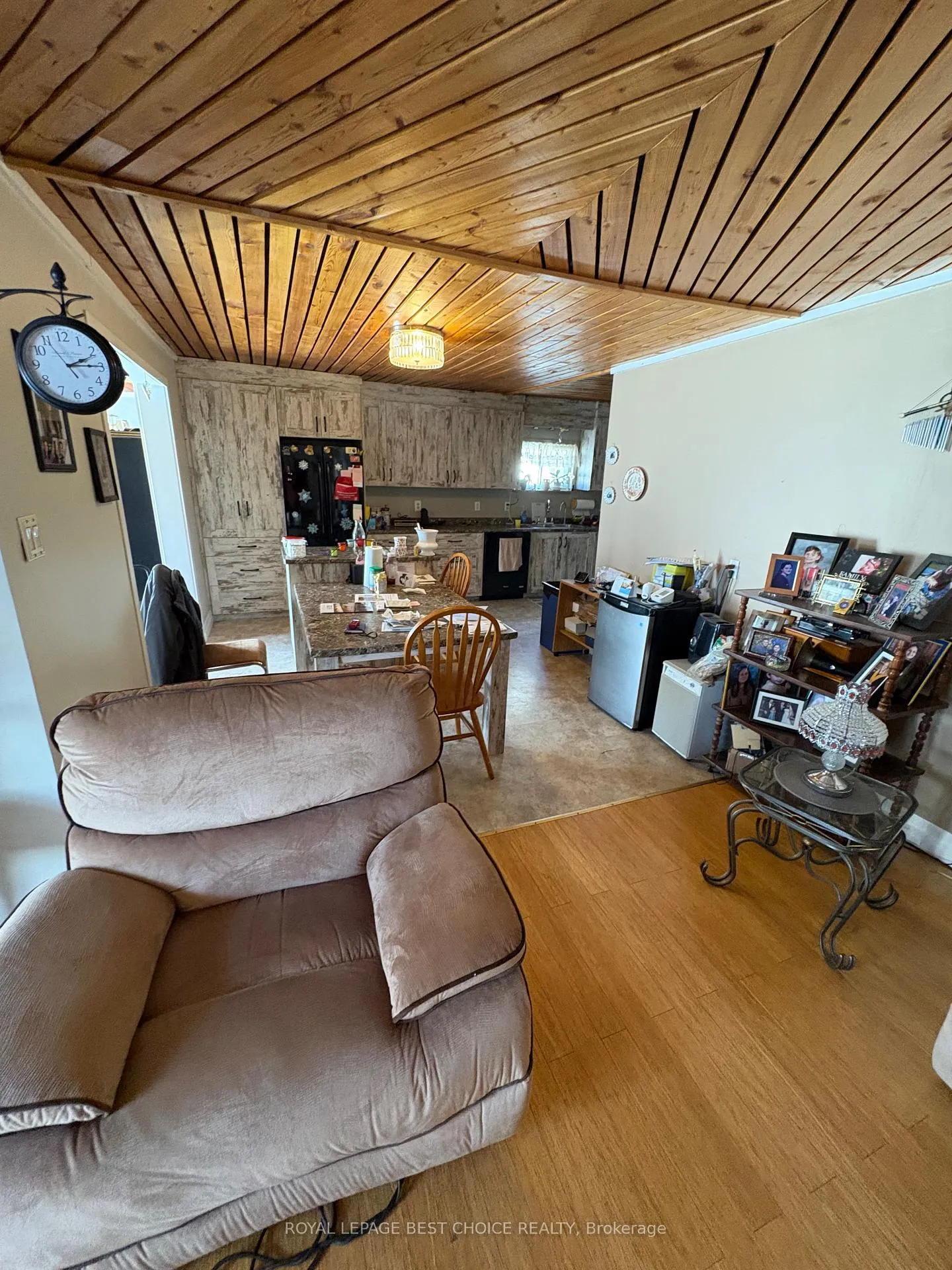 Photo 4 of 57 Hillview Street, Timiskaming, TIM - Outside - Rural — HOMEH