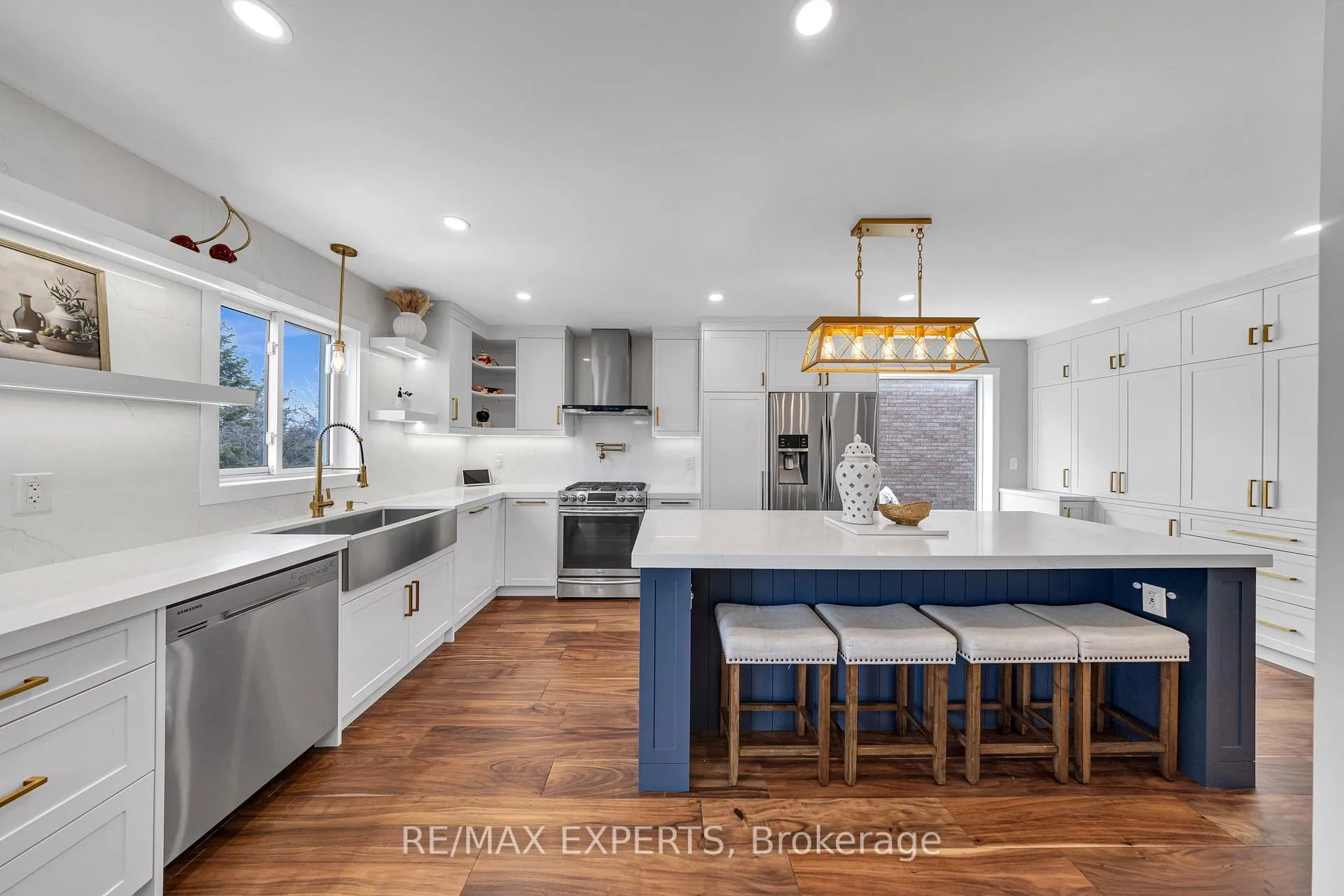 Photo 16 of 28 Bishop Drive, Barrie, Ardagh — HOMEH