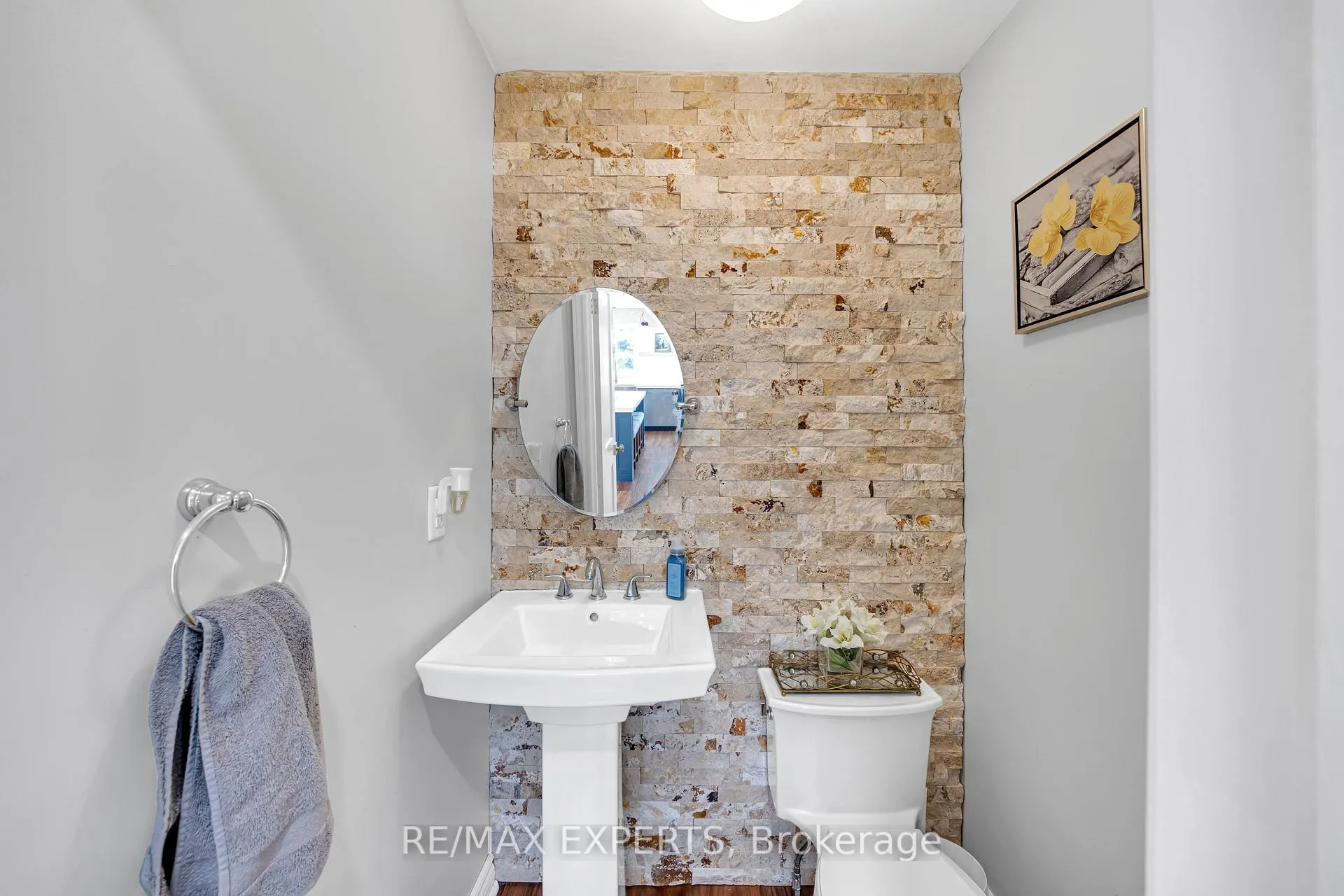Photo 25 of 28 Bishop Drive, Barrie, Ardagh — HOMEH