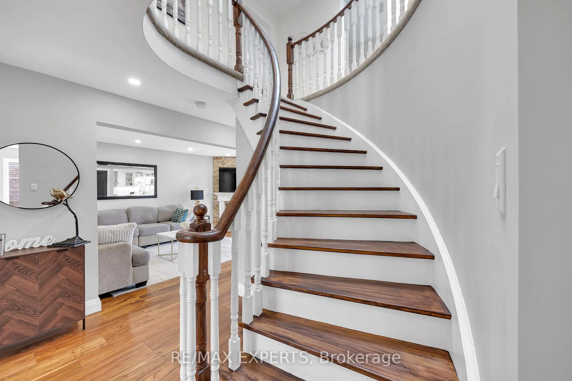 Photo 26 of 28 Bishop Drive, Barrie, Ardagh — HOMEH
