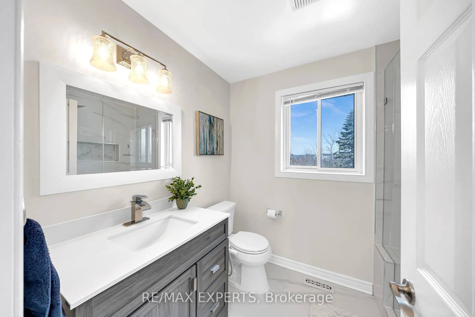 Photo 34 of 28 Bishop Drive, Barrie, Ardagh — HOMEH