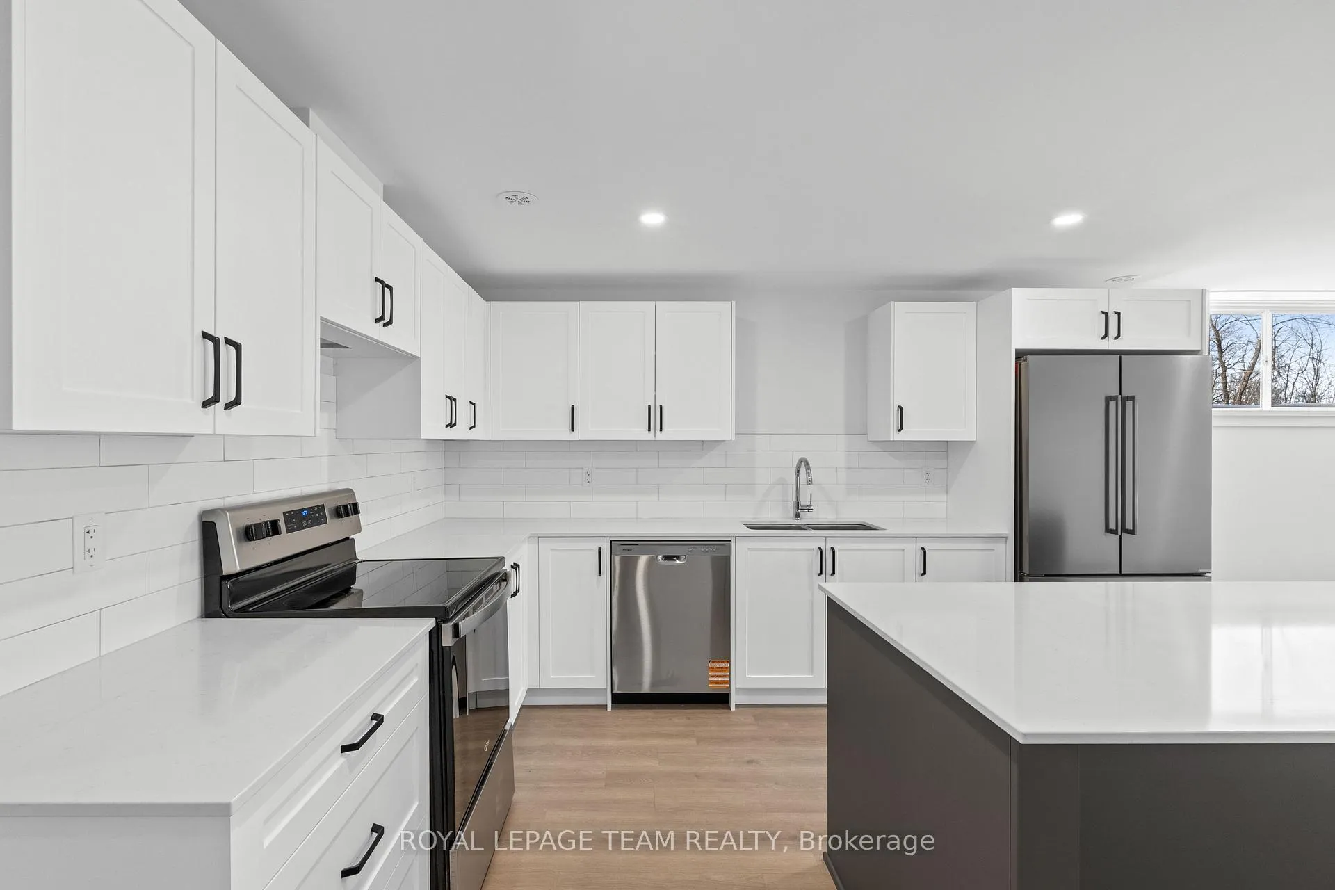 Photo 4 of Unit 2, 1108 Moore Street, Brockville — HOMEH