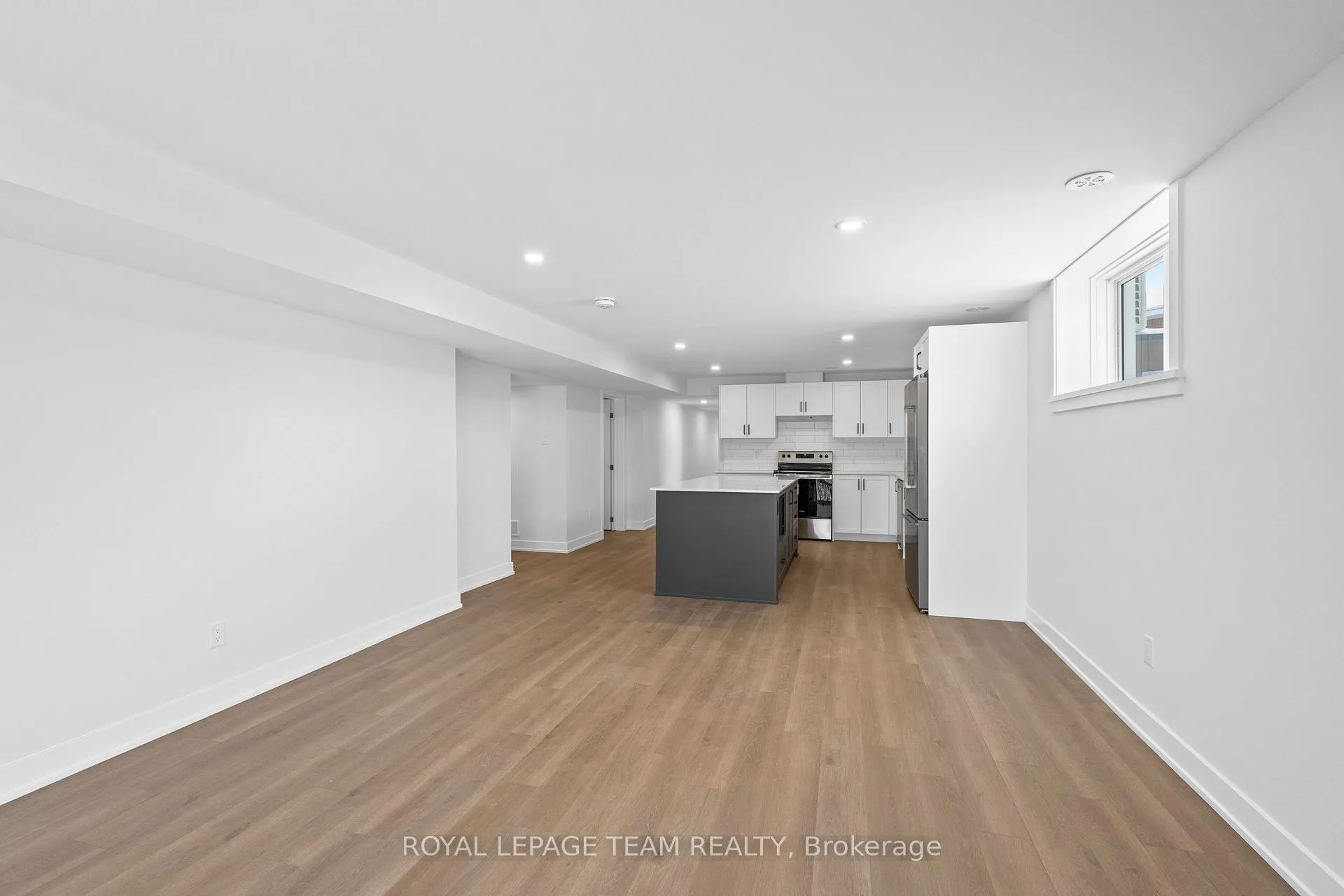 Photo 13 of Unit 2, 1108 Moore Street, Brockville — HOMEH