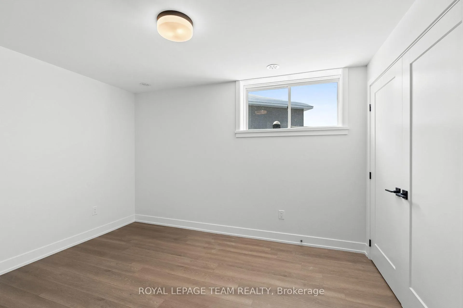 Photo 22 of Unit 2, 1108 Moore Street, Brockville — HOMEH