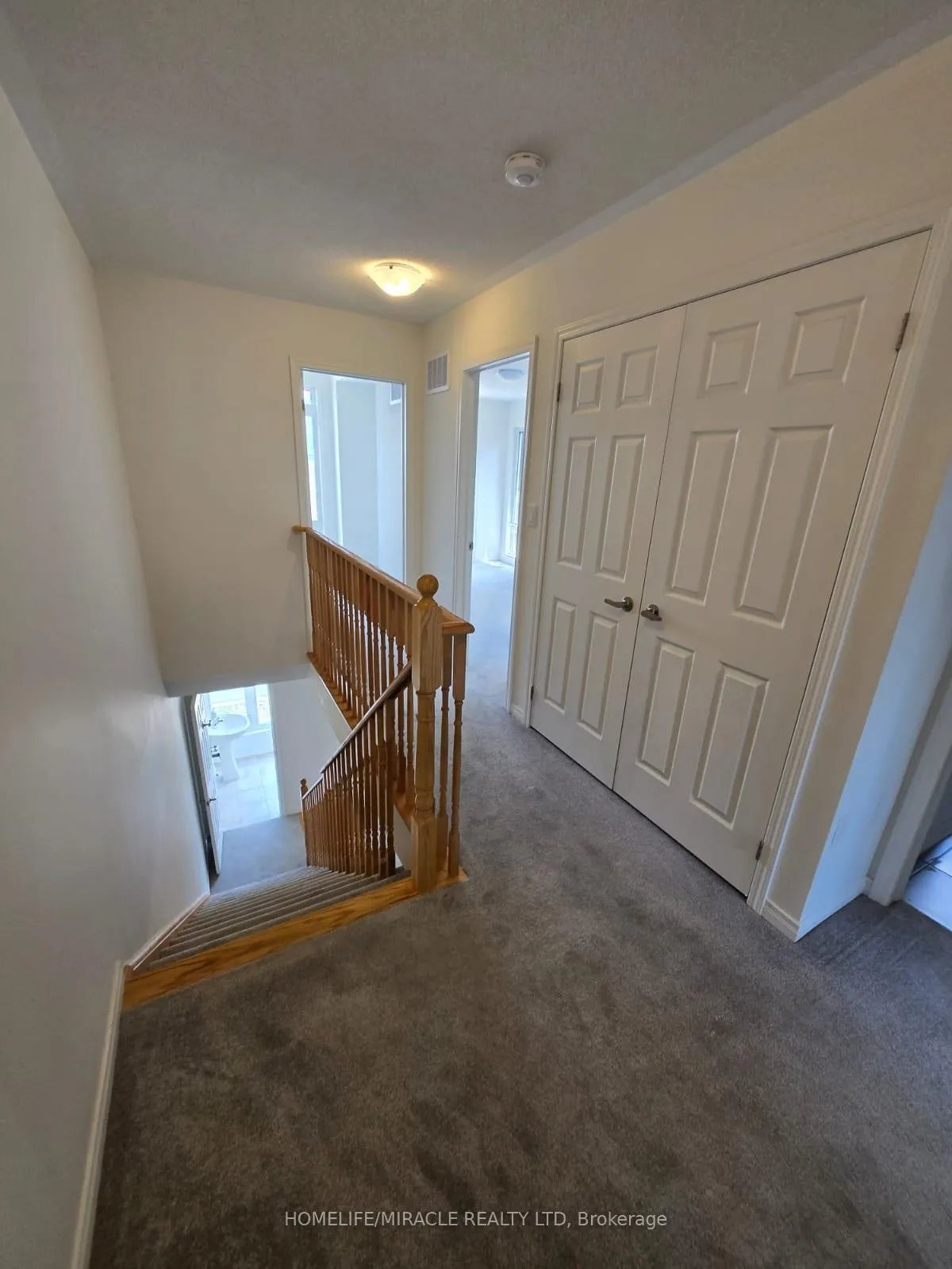 Photo 10 of 1431 Coral Spgs Path, Oshawa, Taunton — HOMEH