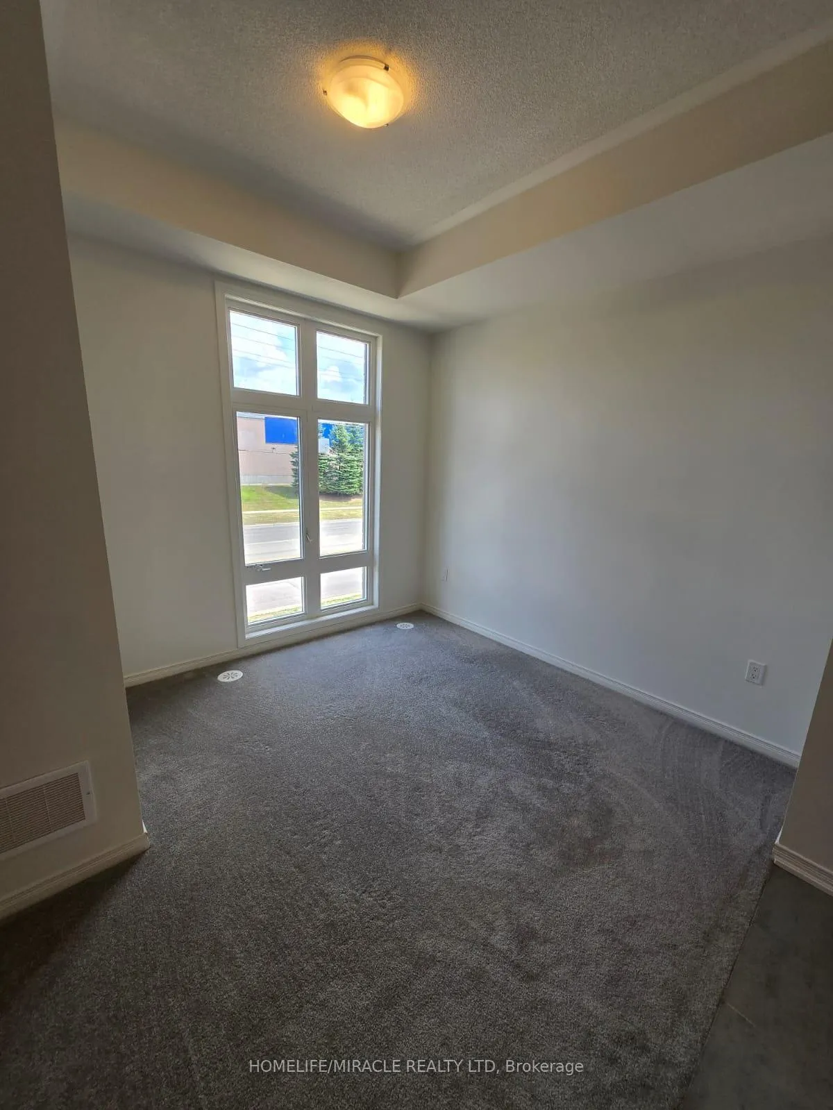 Photo 18 of 1431 Coral Spgs Path, Oshawa, Taunton — HOMEH