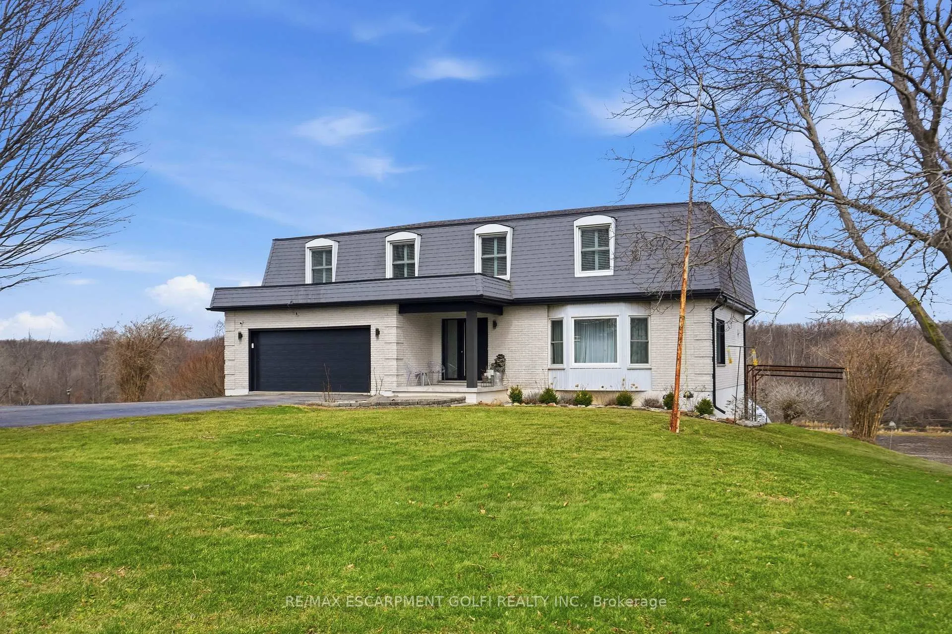 Front of 296 Ridge Road W
