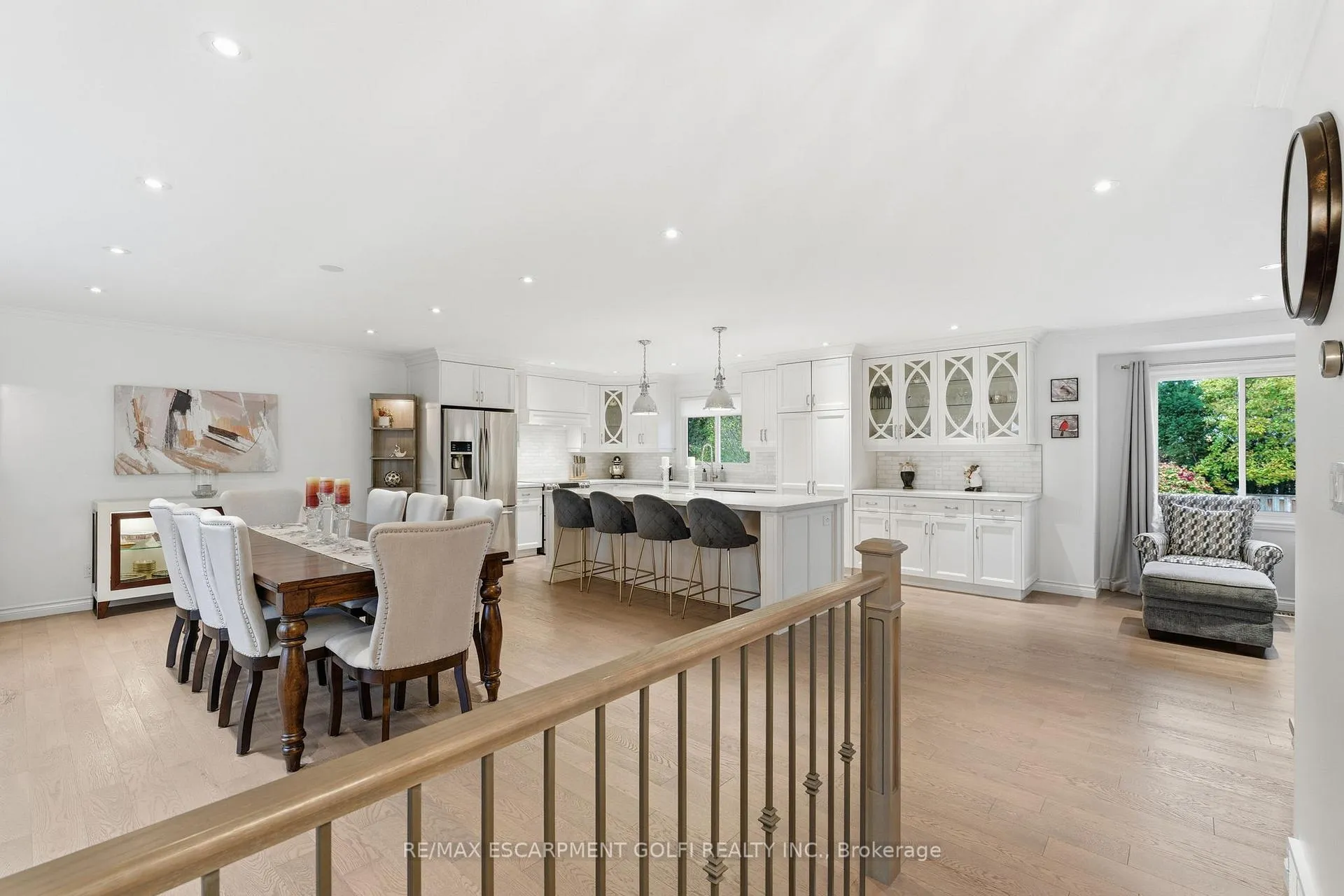 Photo 3 of 7 Kenmore Crescent, St. Catharines, Martindale Pond — HOMEH