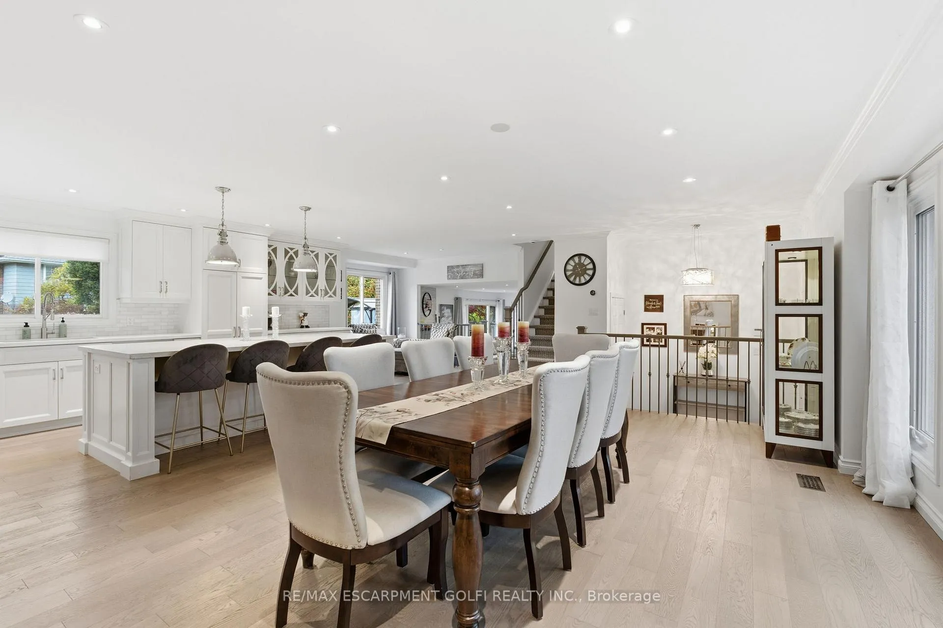 Photo 9 of 7 Kenmore Crescent, St. Catharines, Martindale Pond — HOMEH