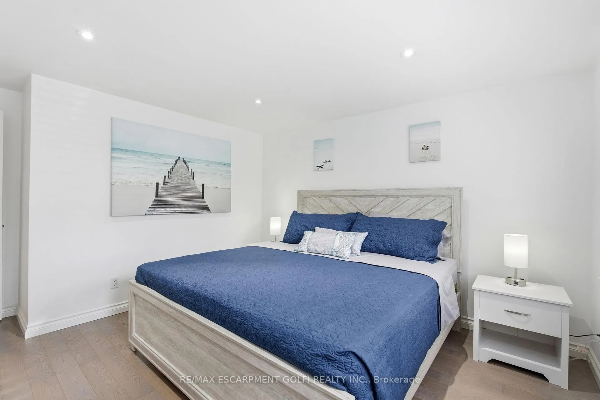 Photo 23 of 7 Kenmore Crescent, St. Catharines, Martindale Pond — HOMEH