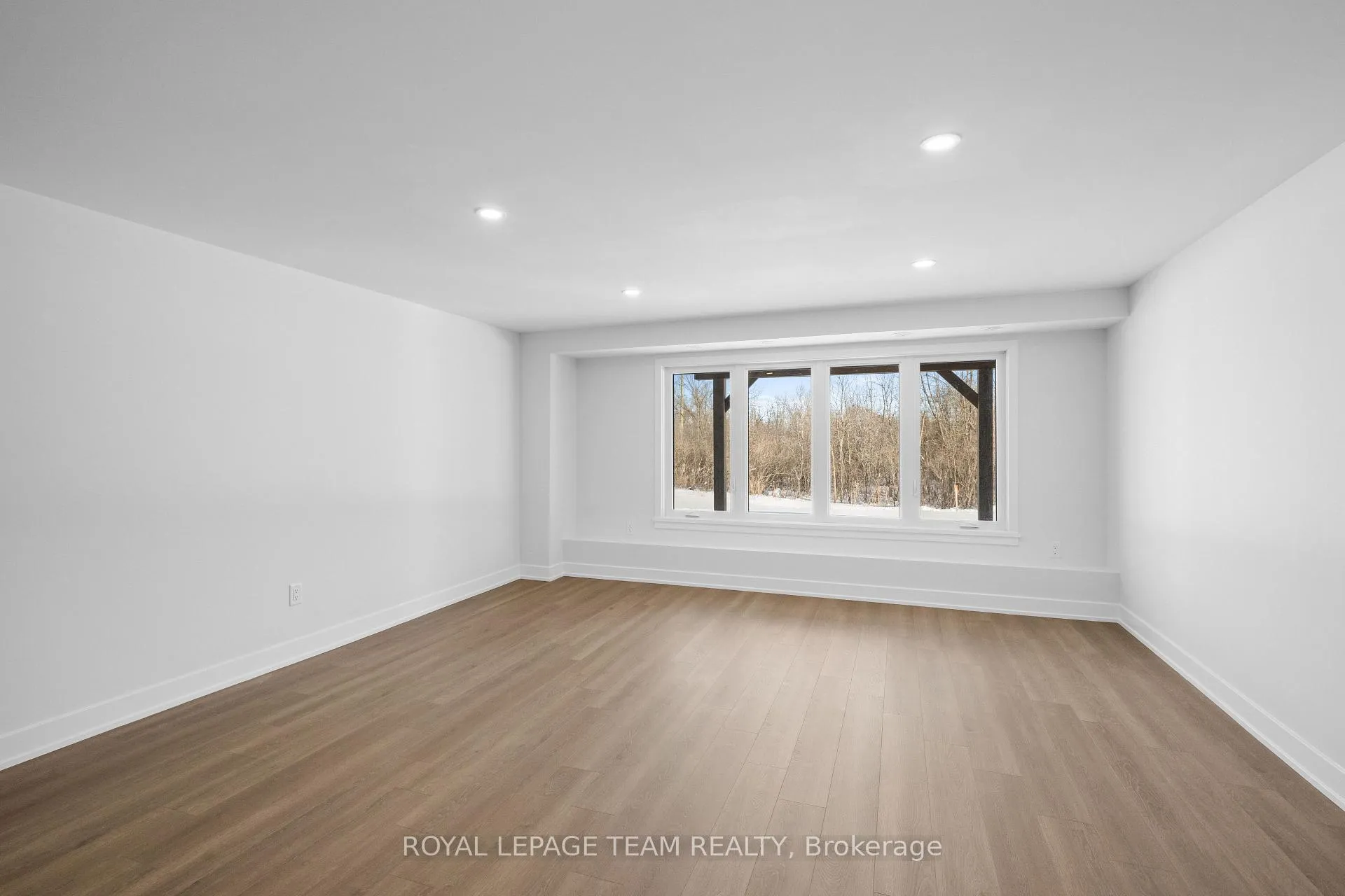 Photo 16 of Unit 2, 1116 Moore Street, Brockville — HOMEH