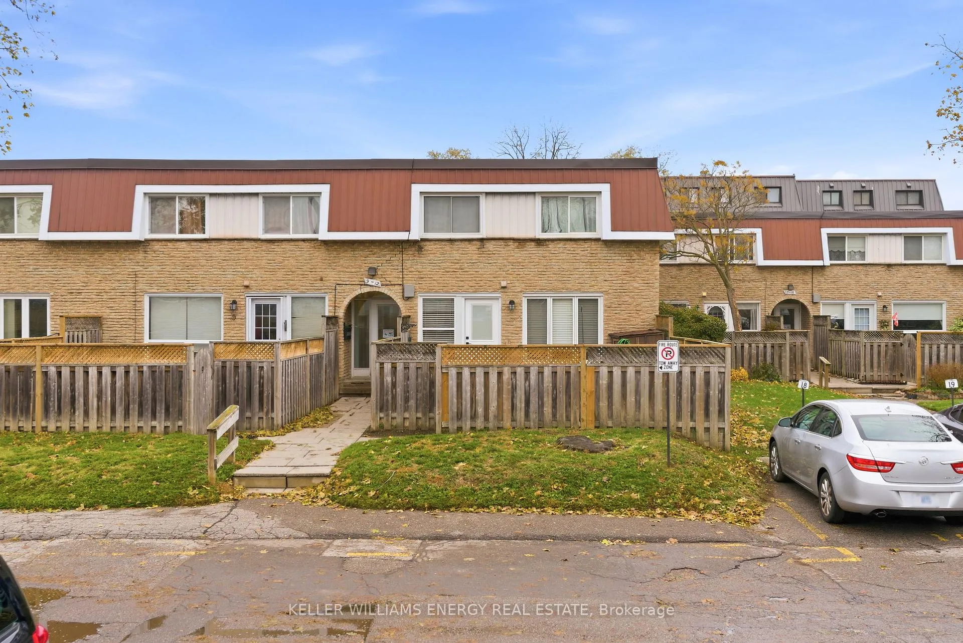 Photo 1 of Unit 12, 33 Taunton Road E, Oshawa, Centennial — HOMEH